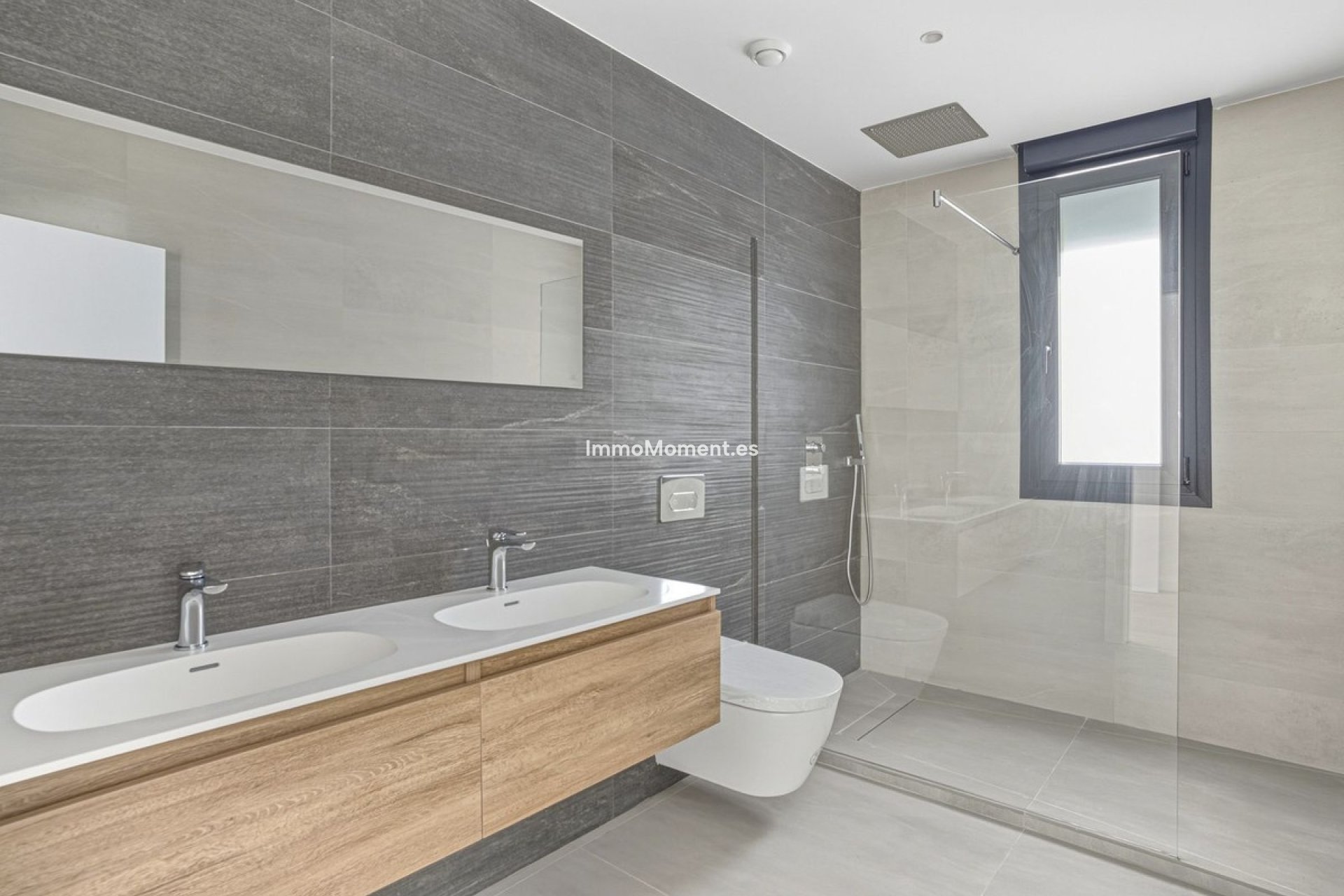 Resale - Villa - Marbella - Elviria