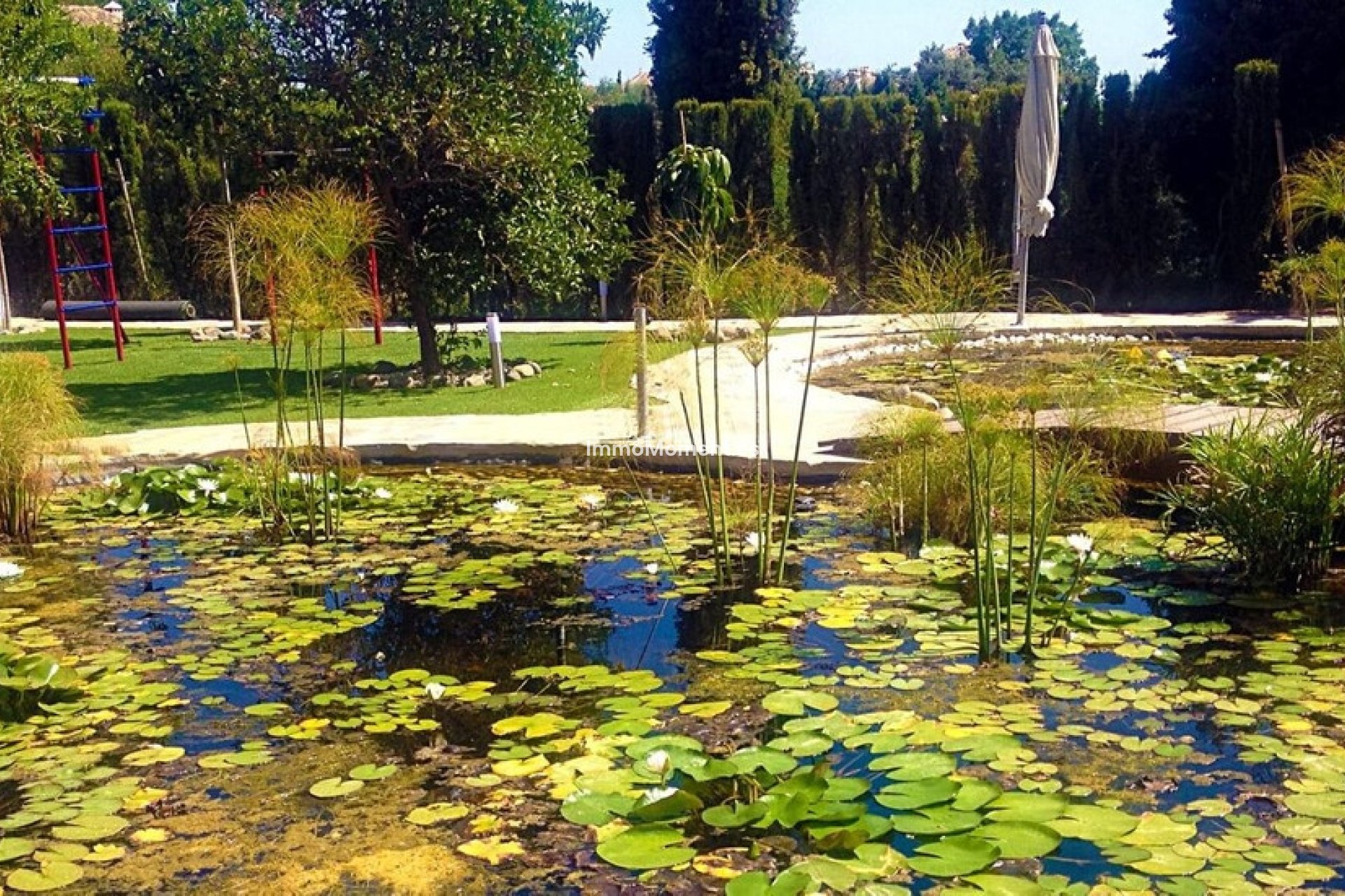 Resale - Villa - Marbella - Elviria