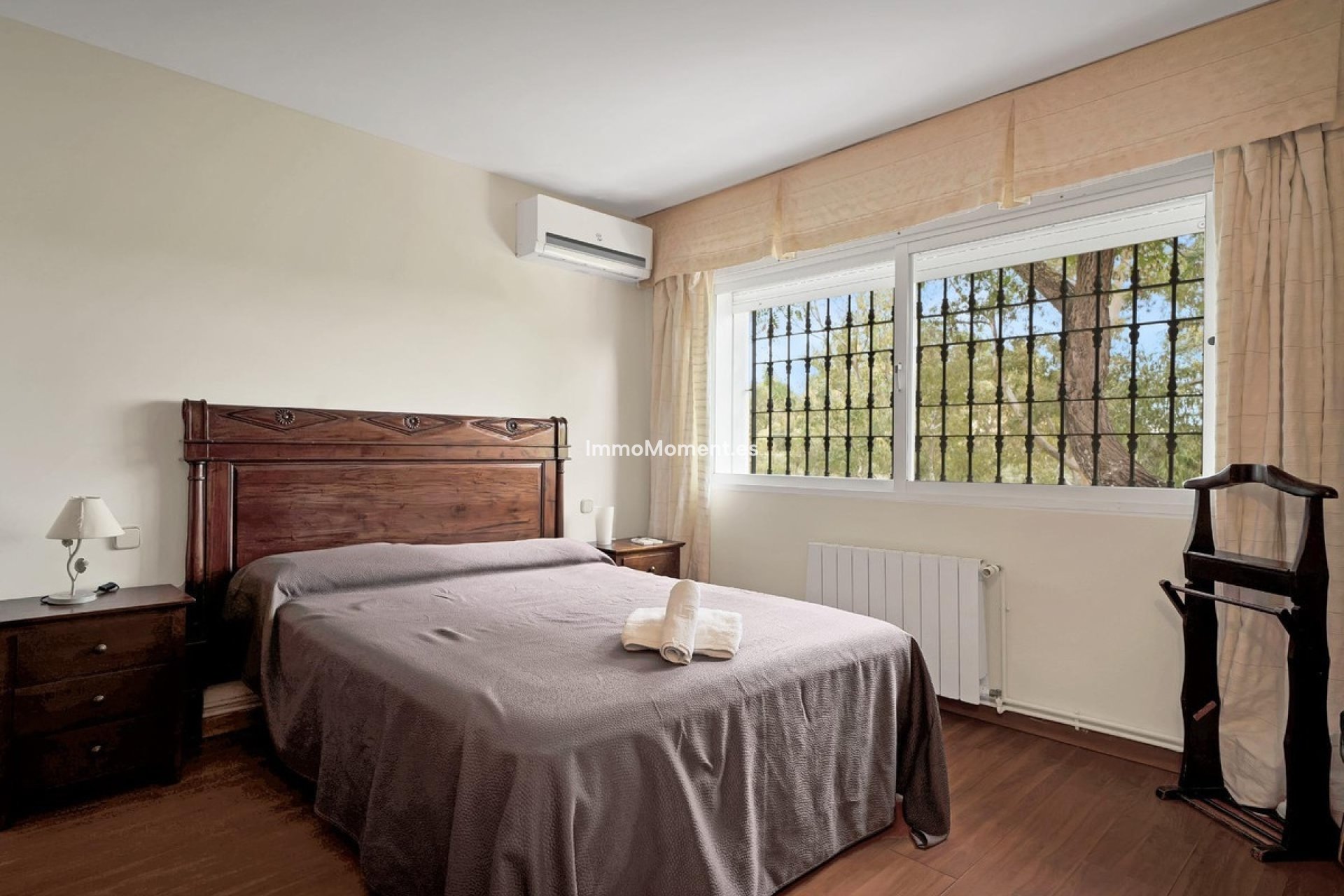 Resale - Villa - Marbella - Elviria