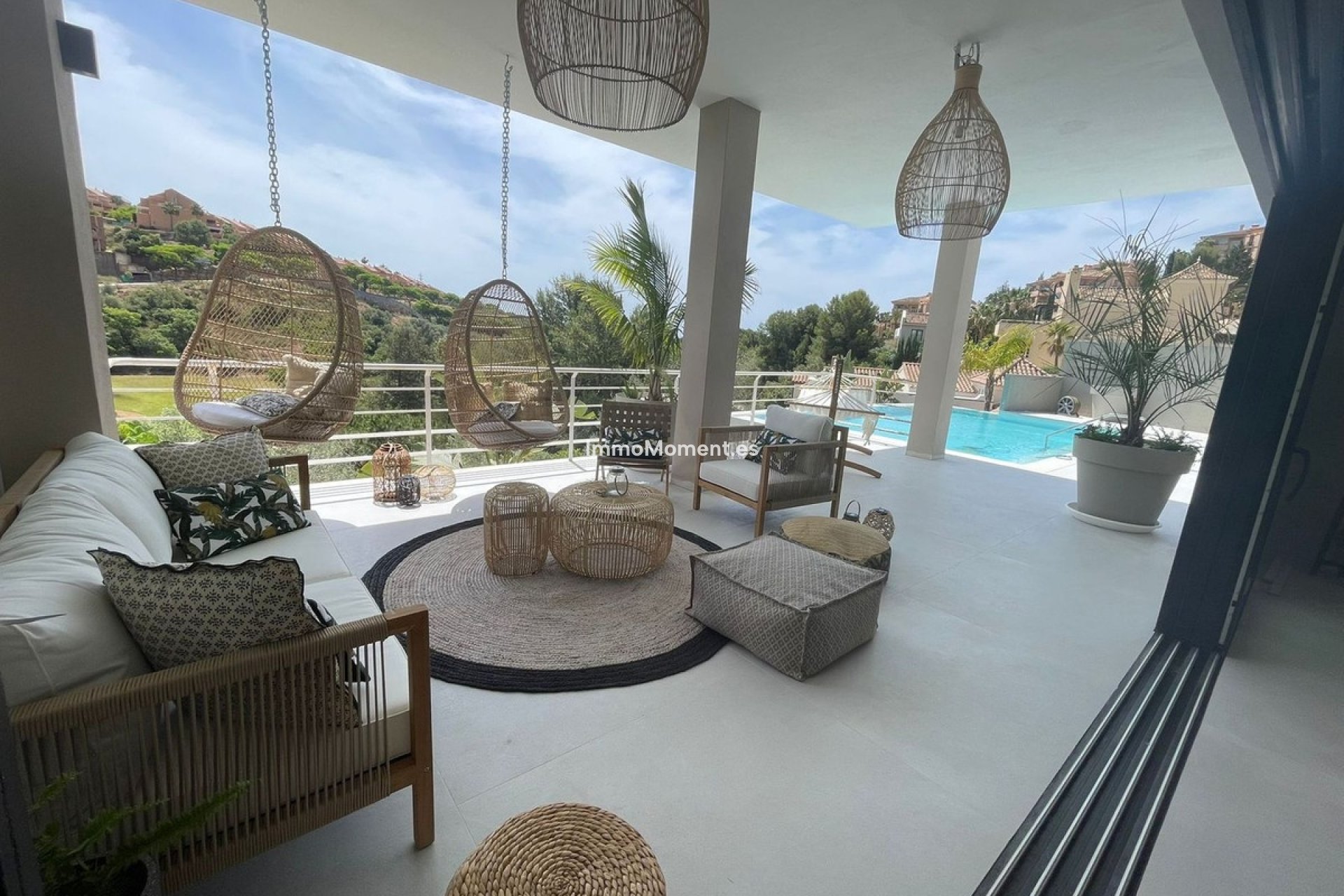 Resale - Villa - Marbella - Elviria