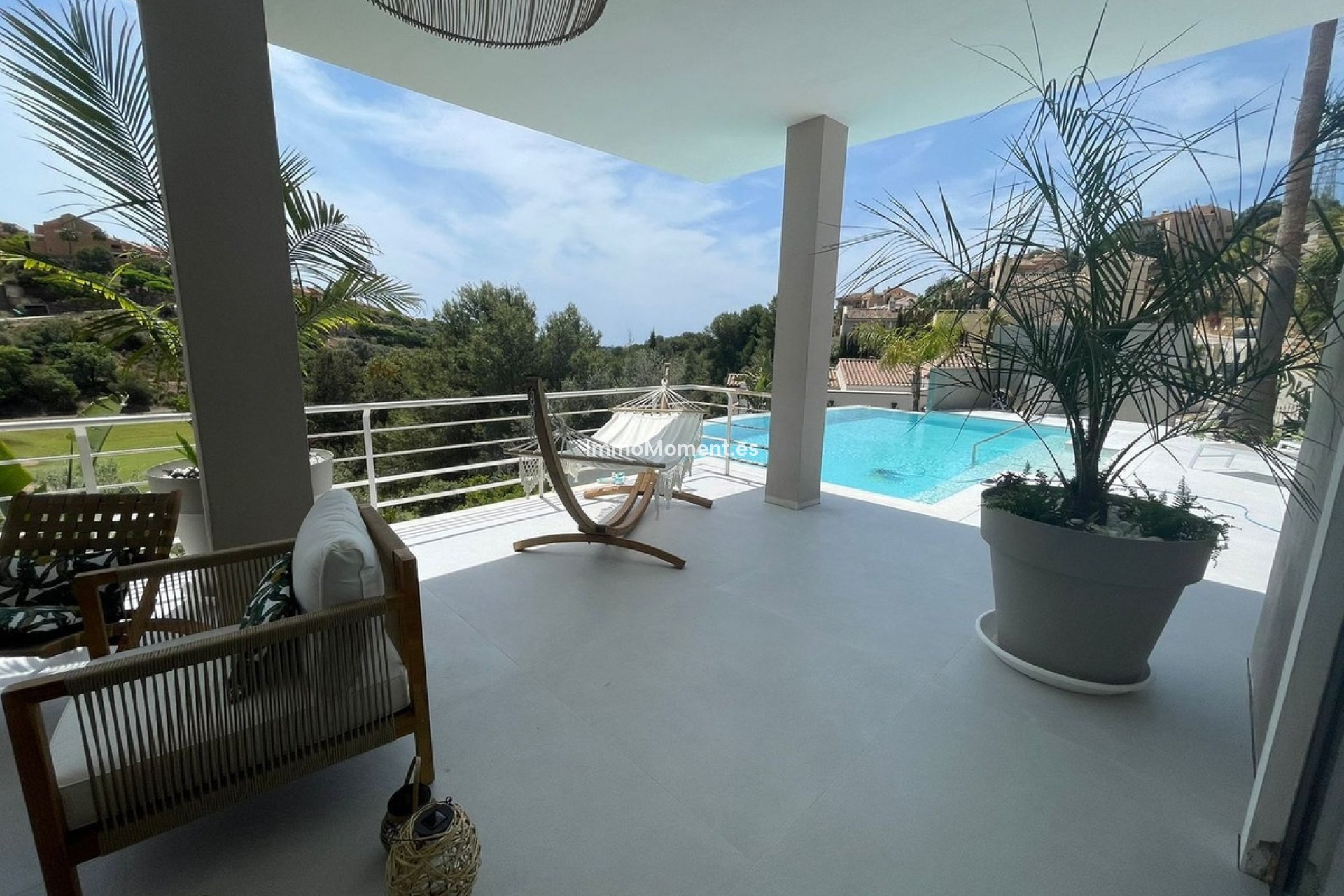 Resale - Villa - Marbella - Elviria