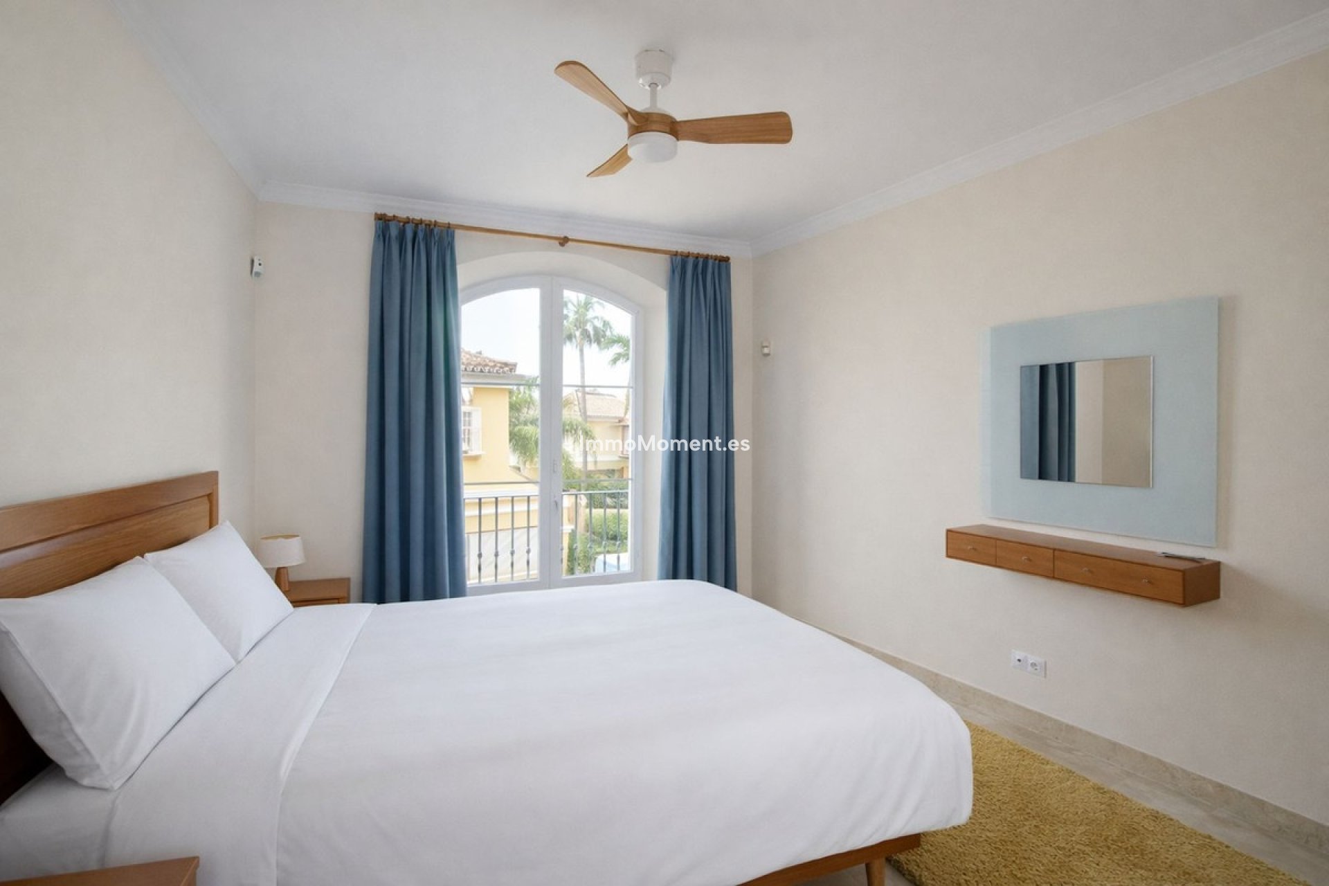 Resale - Villa - Marbella - Elviria