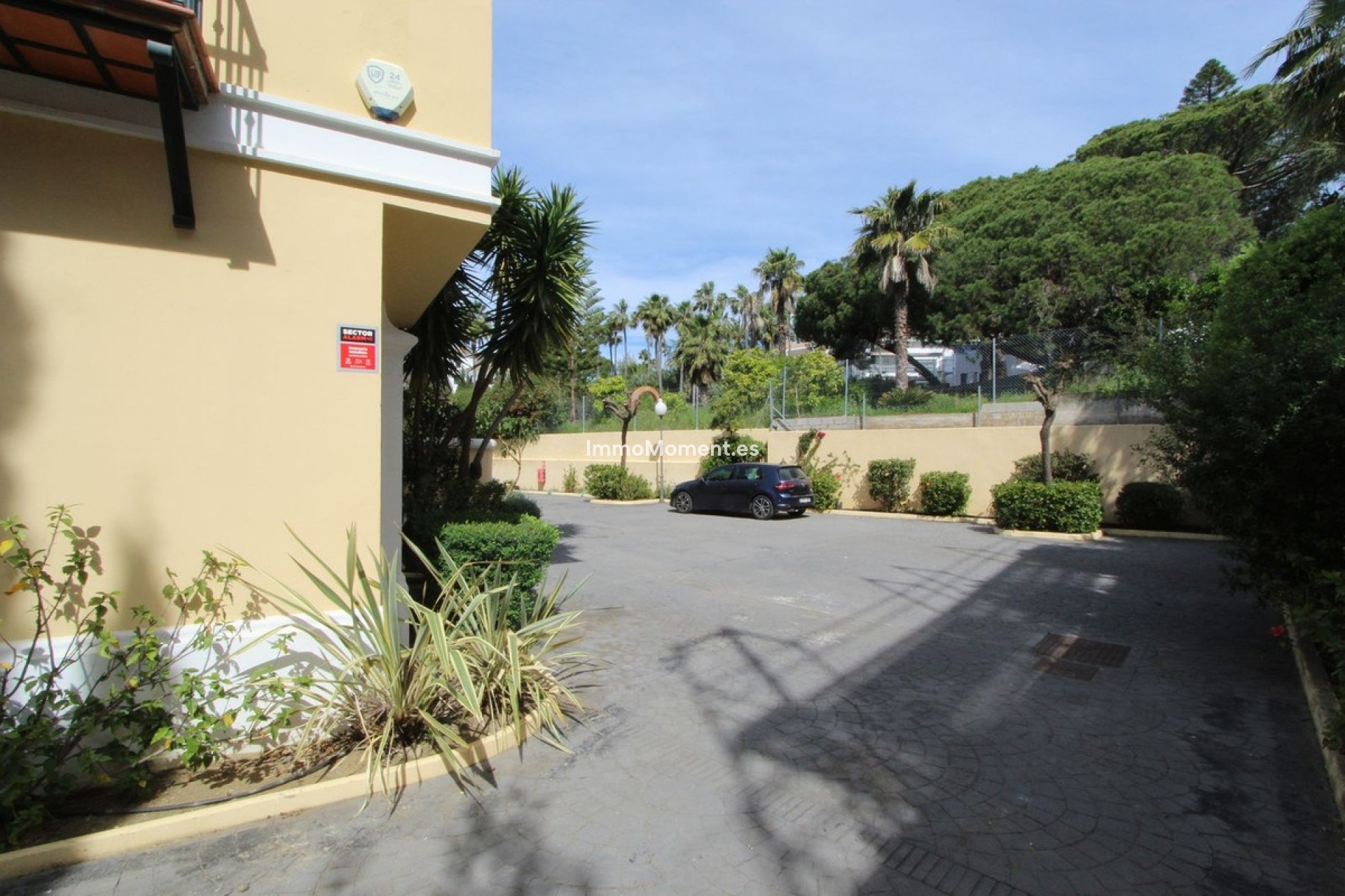 Resale - Villa - Marbella - Elviria