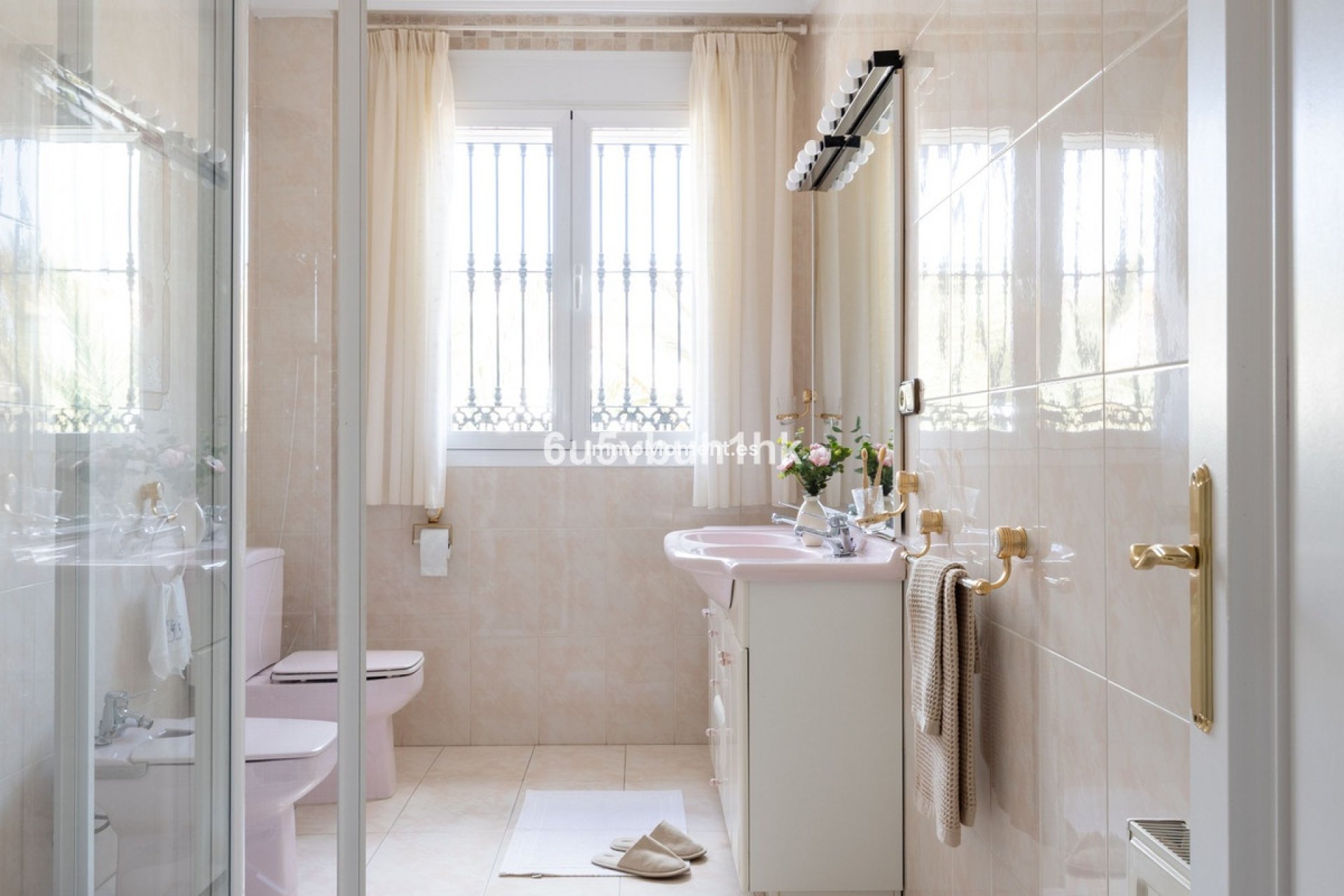 Resale - Villa - Marbella - Elviria