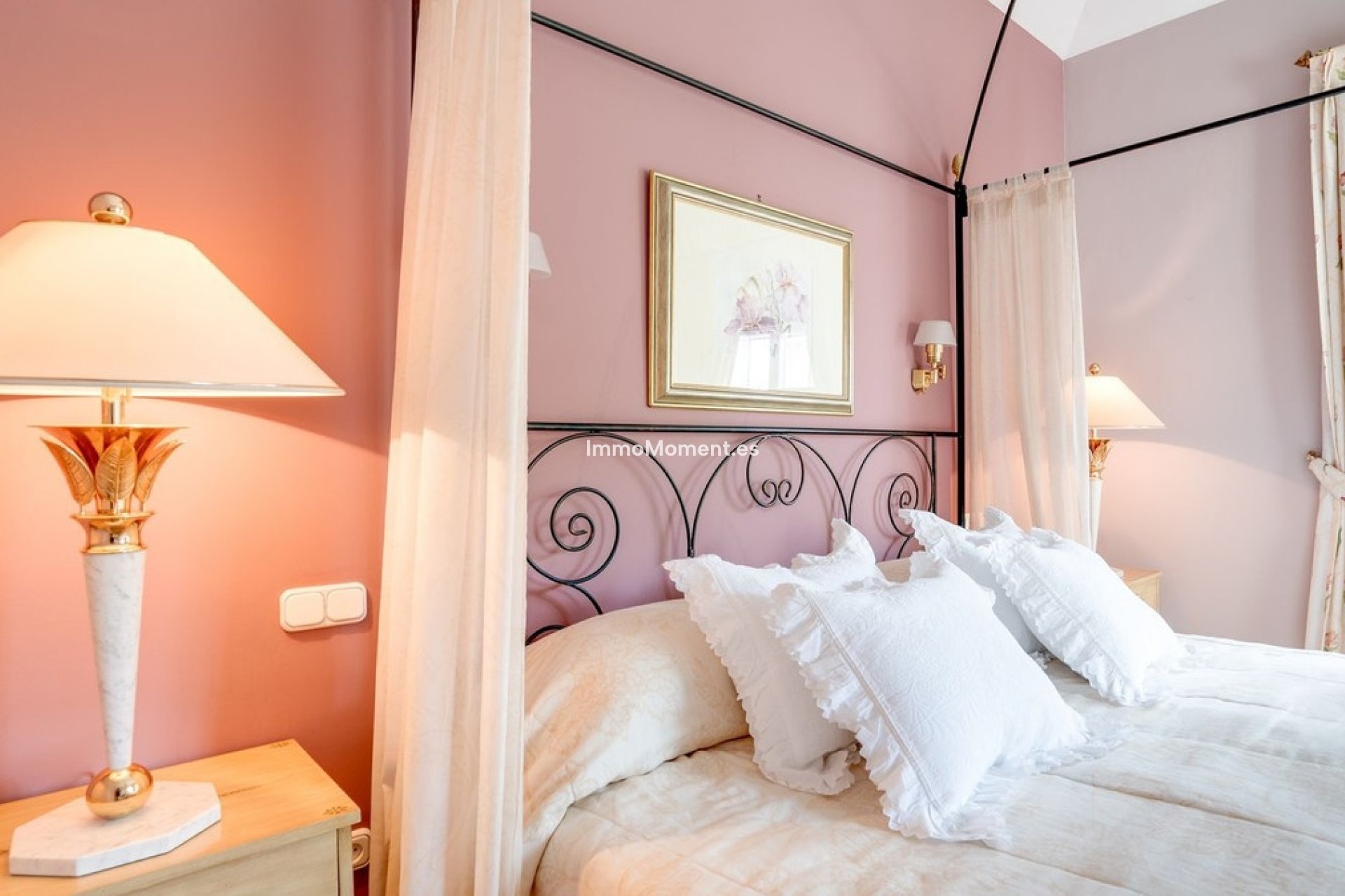 Resale - Villa - Marbella - Elviria