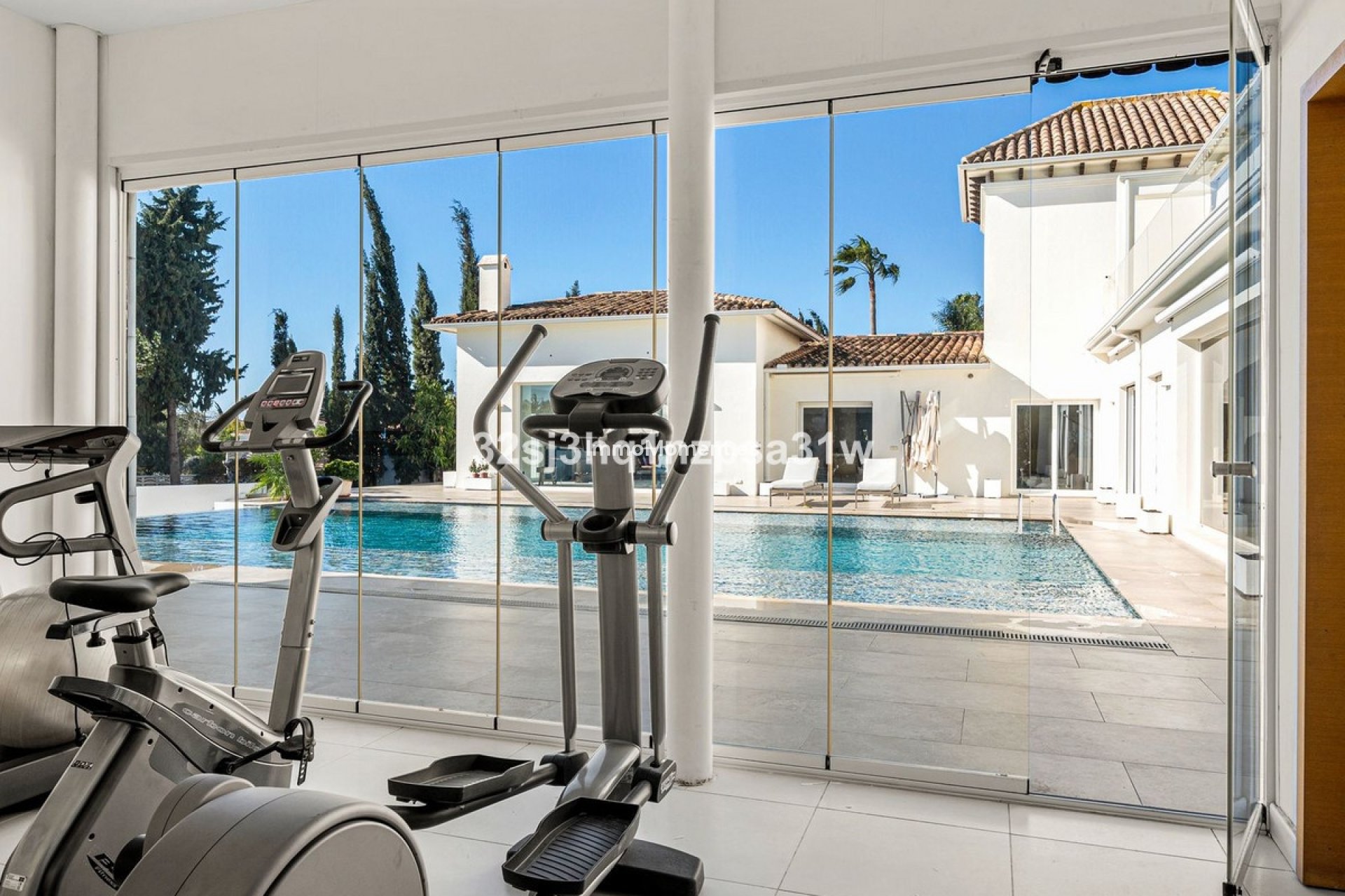 Resale - Villa - Marbella - Guadalmina Alta