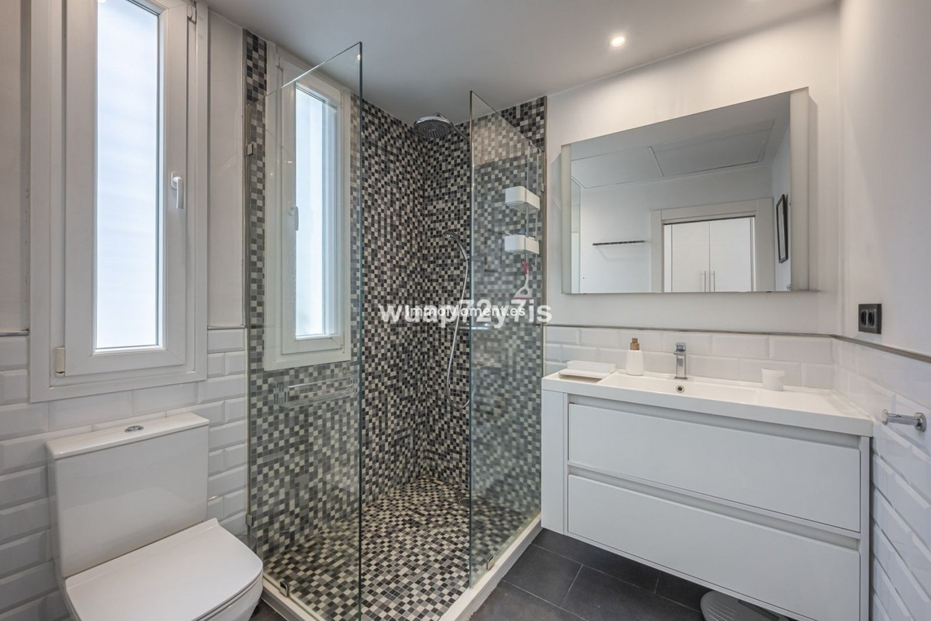 Resale - Villa - Marbella - Guadalmina Alta