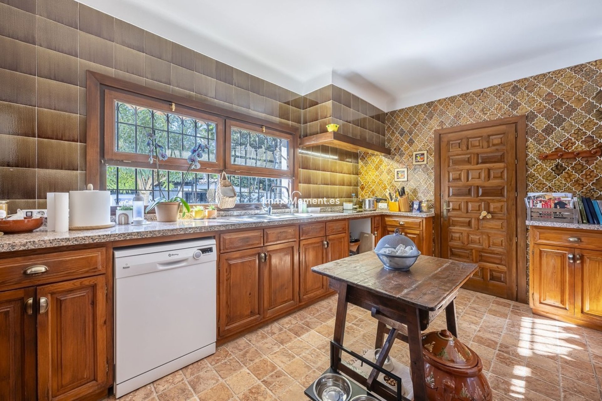 Resale - Villa - Marbella - Guadalmina Alta