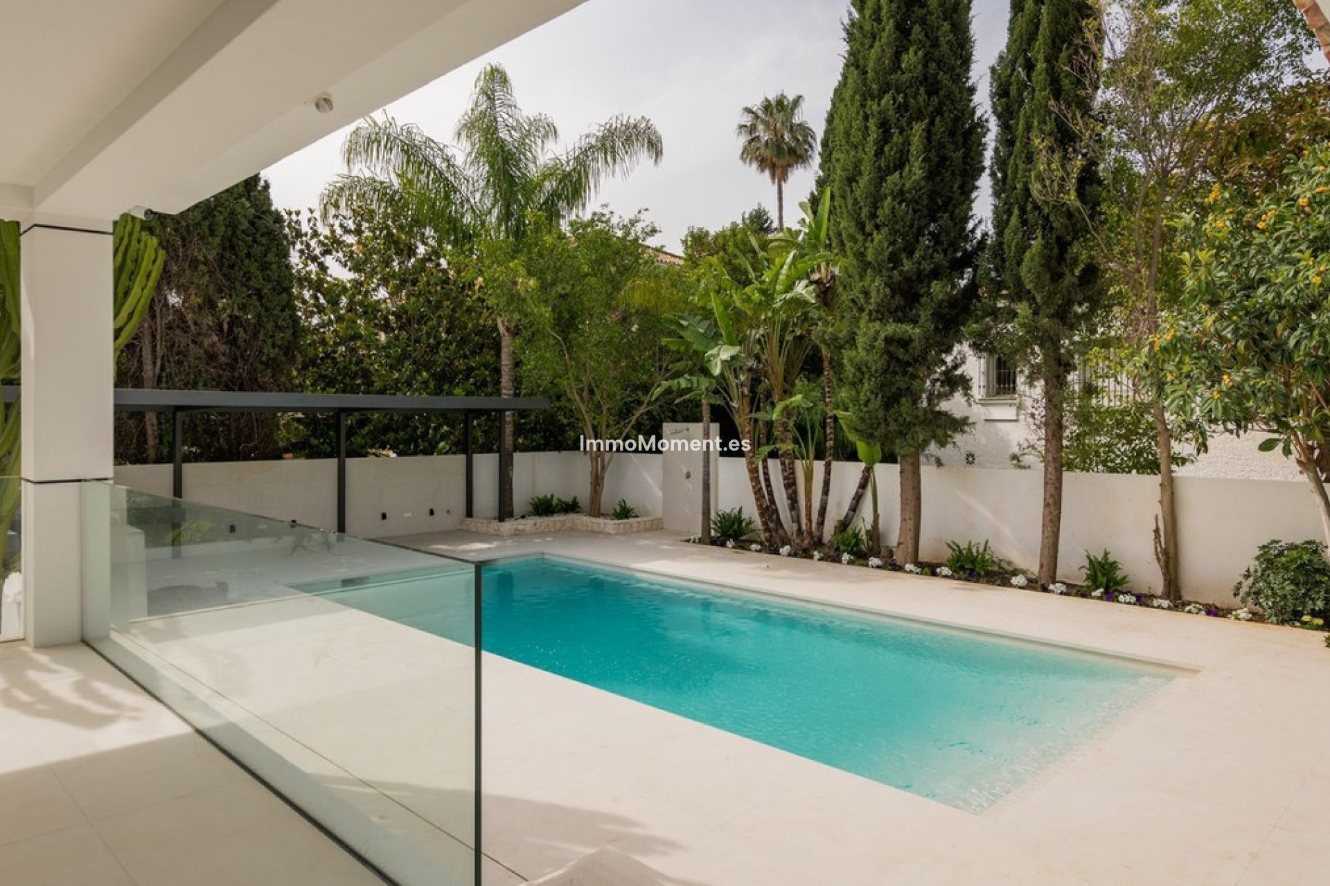 Resale - Villa - Marbella - Guadalmina Alta