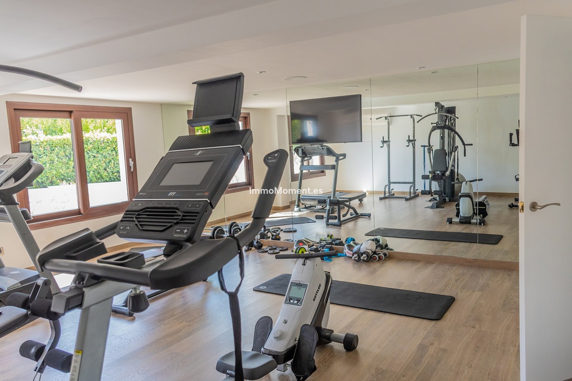 Resale - Villa - Marbella - Guadalmina Alta