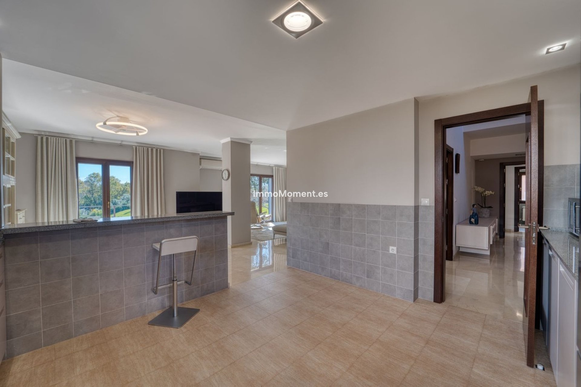 Resale - Villa - Marbella - Guadalmina Alta