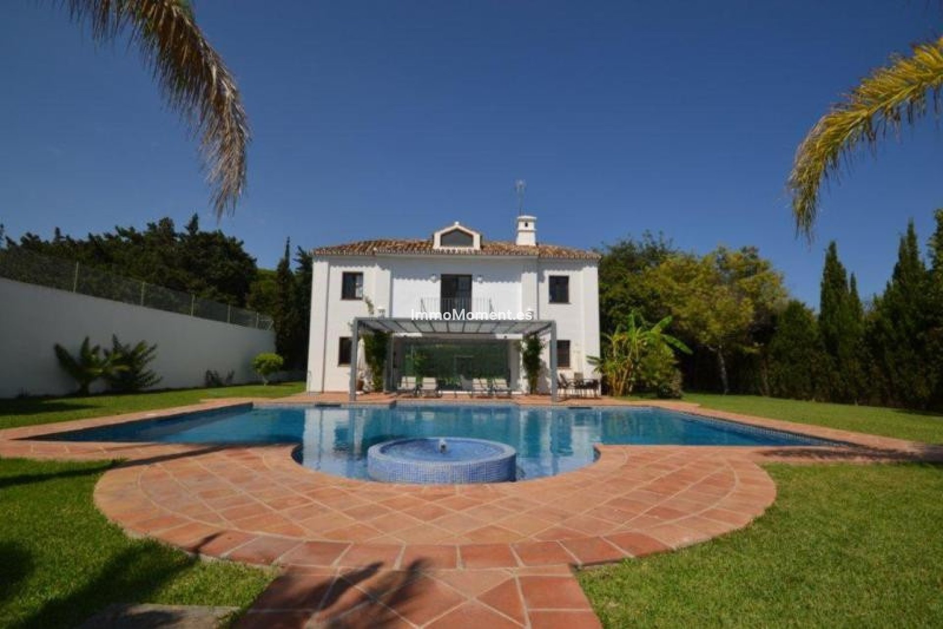 Resale - Villa - Marbella - Guadalmina Baja