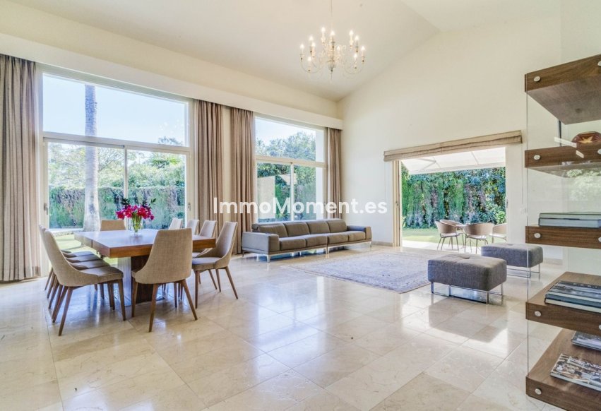 Resale - Villa - Marbella - Guadalmina Baja