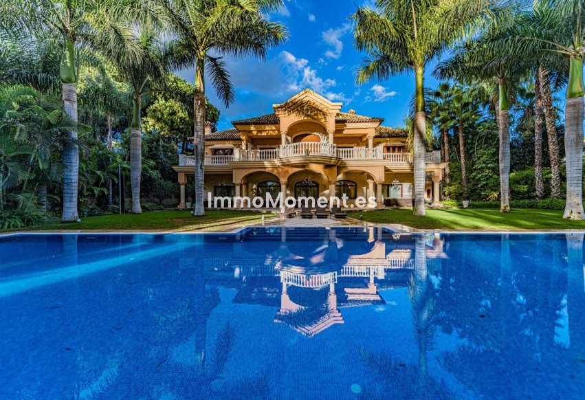 Resale - Villa - Marbella - Guadalmina Baja