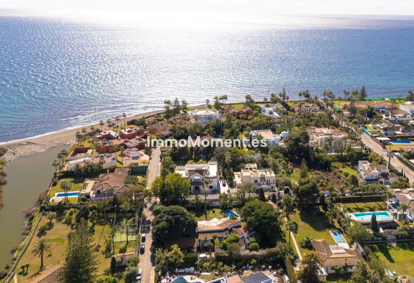 Resale - Villa - Marbella - Guadalmina Baja