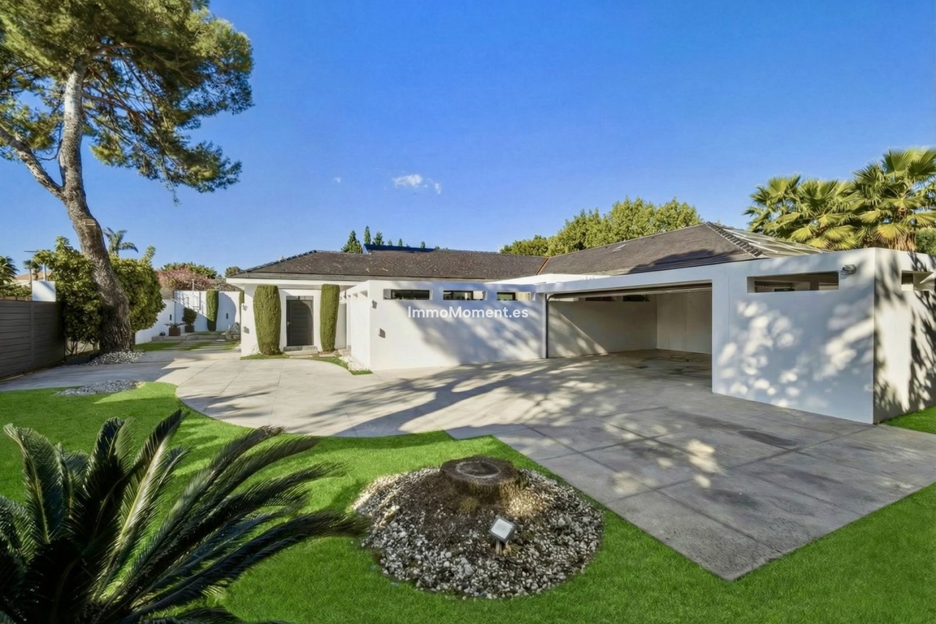 Resale - Villa - Marbella - Guadalmina Baja