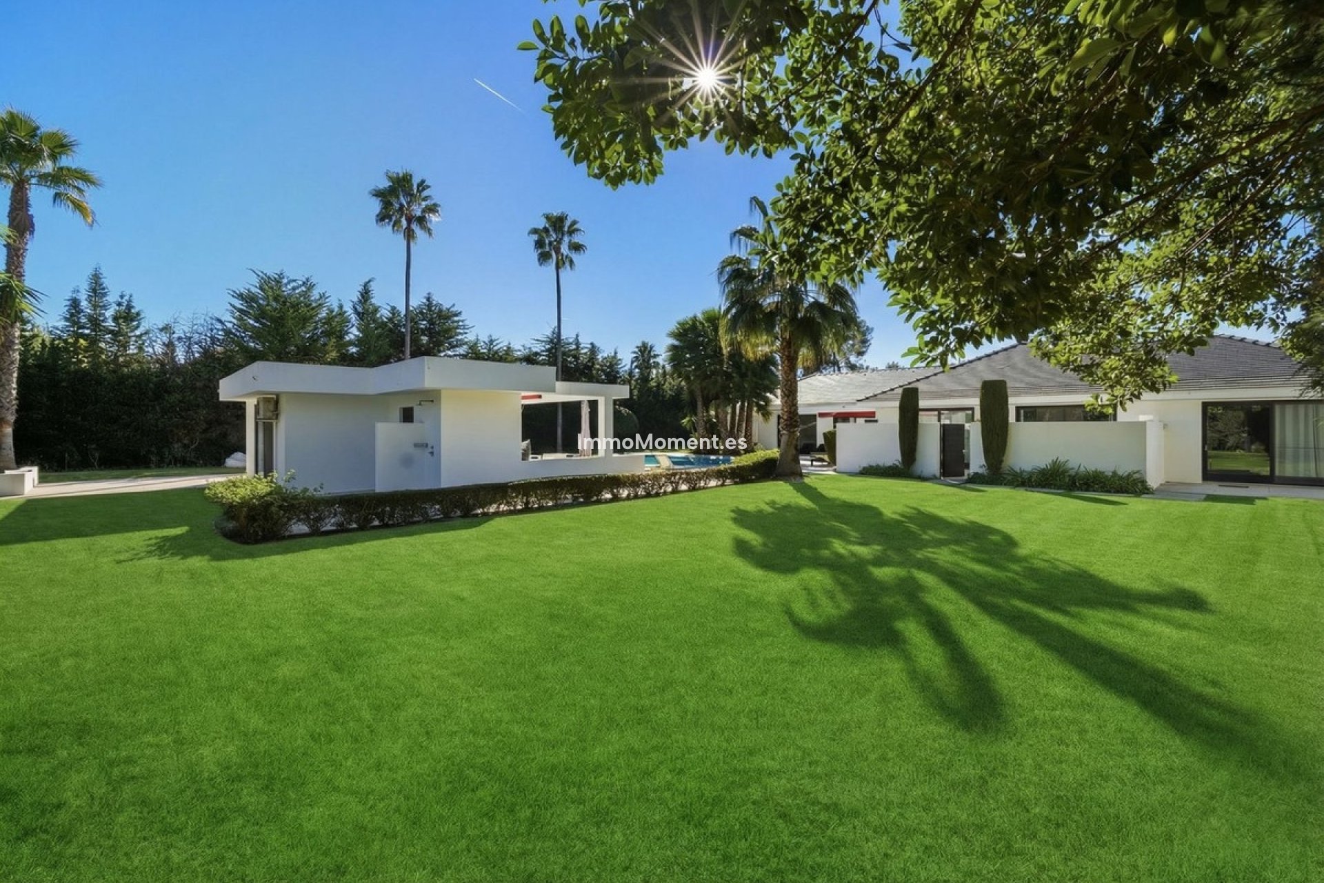 Resale - Villa - Marbella - Guadalmina Baja