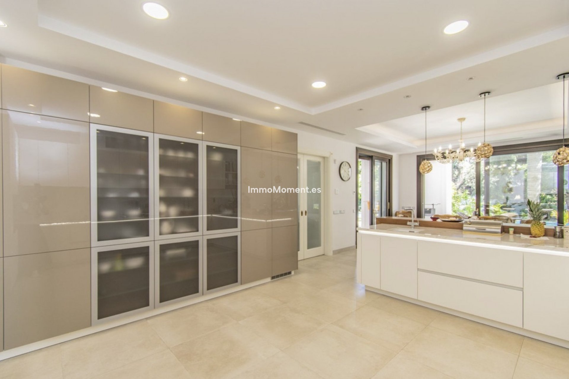 Resale - Villa - Marbella - Guadalmina Baja