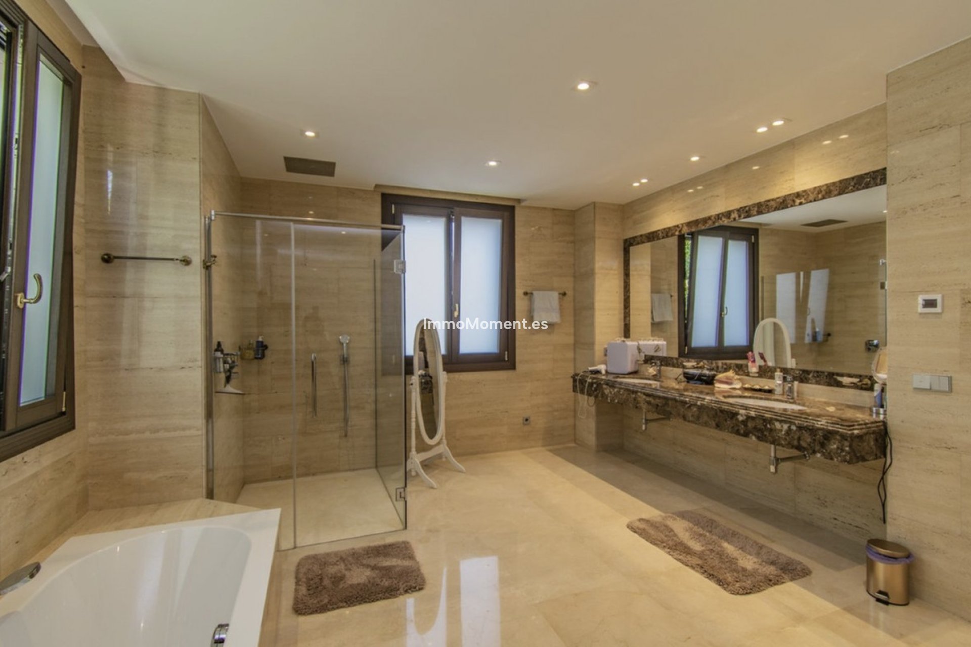 Resale - Villa - Marbella - Guadalmina Baja