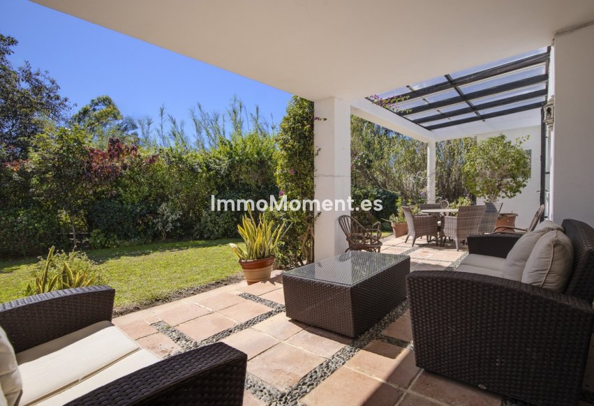 Resale - Villa - Marbella - Guadalmina Baja