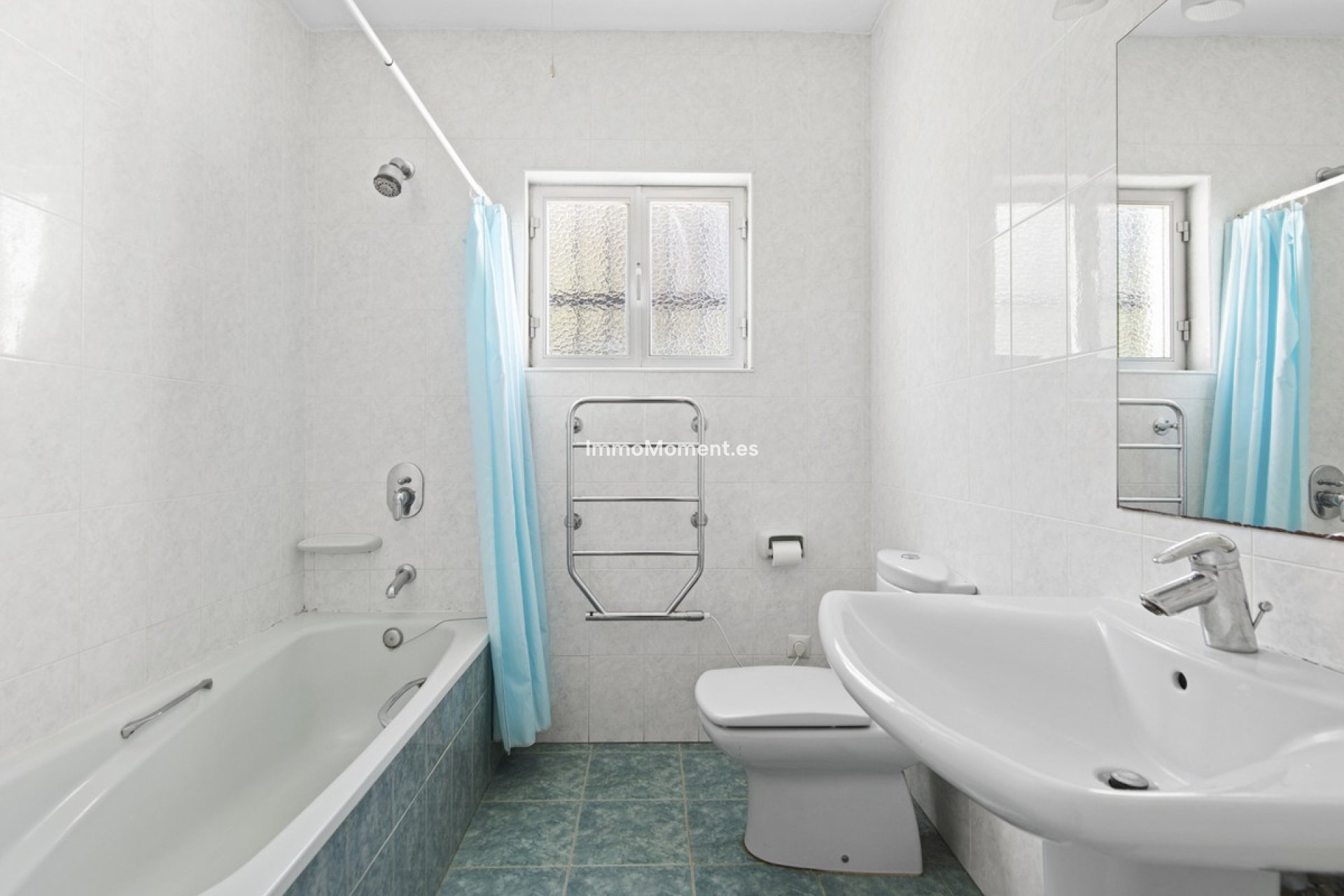 Resale - Villa - Marbella - Guadalmina Baja