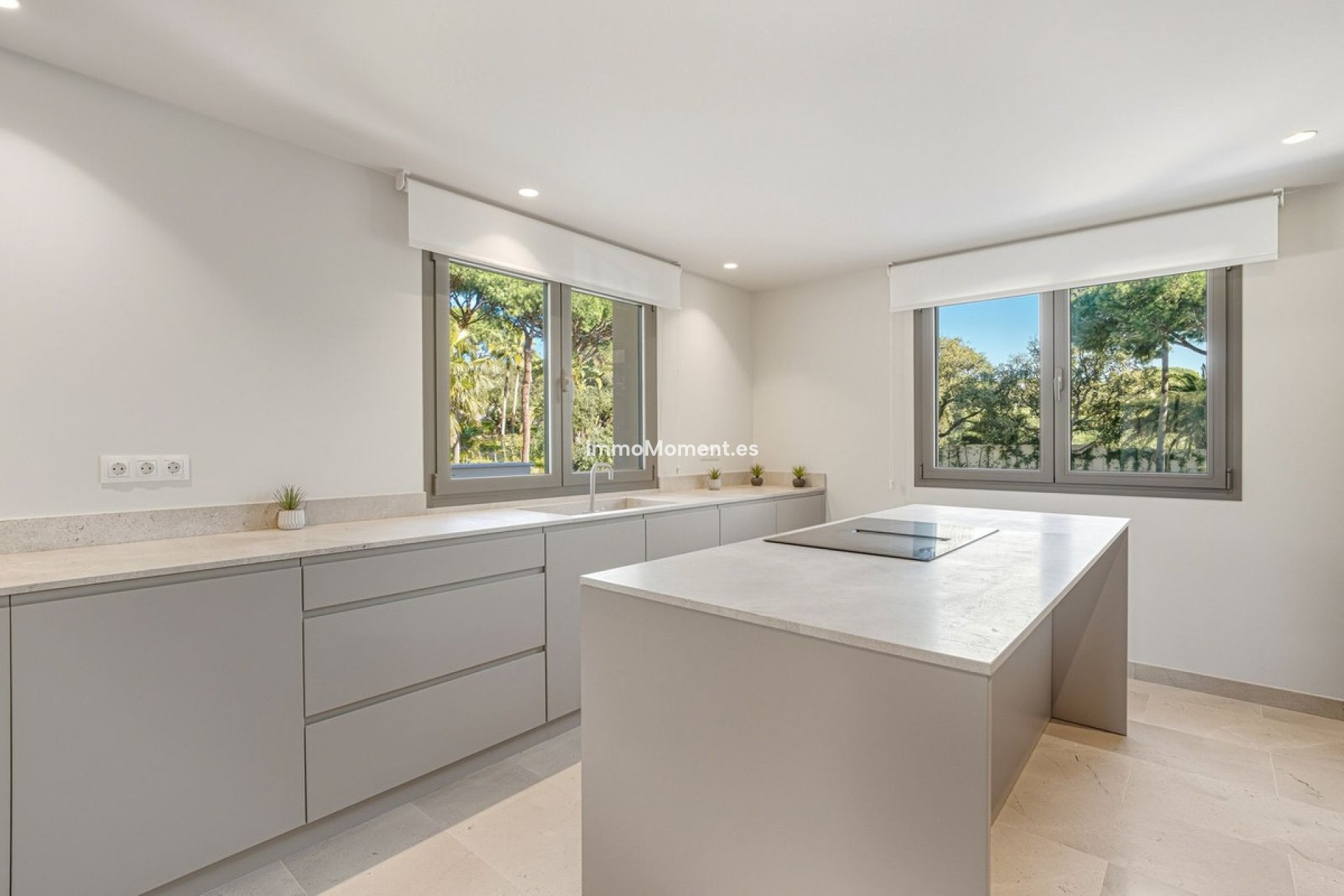 Resale - Villa - Marbella - Hacienda Las Chapas