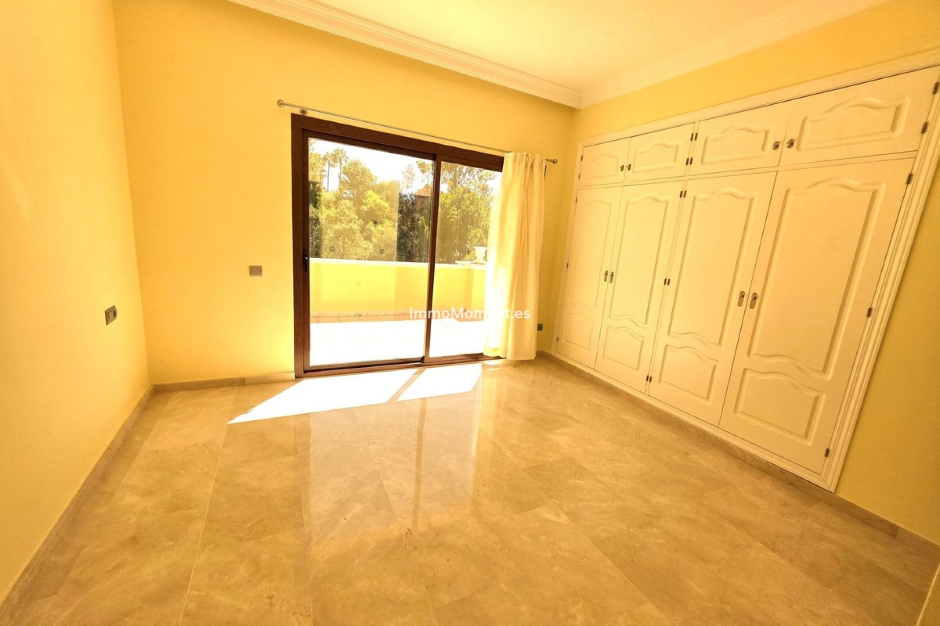 Resale - Villa - Marbella - Hacienda Las Chapas