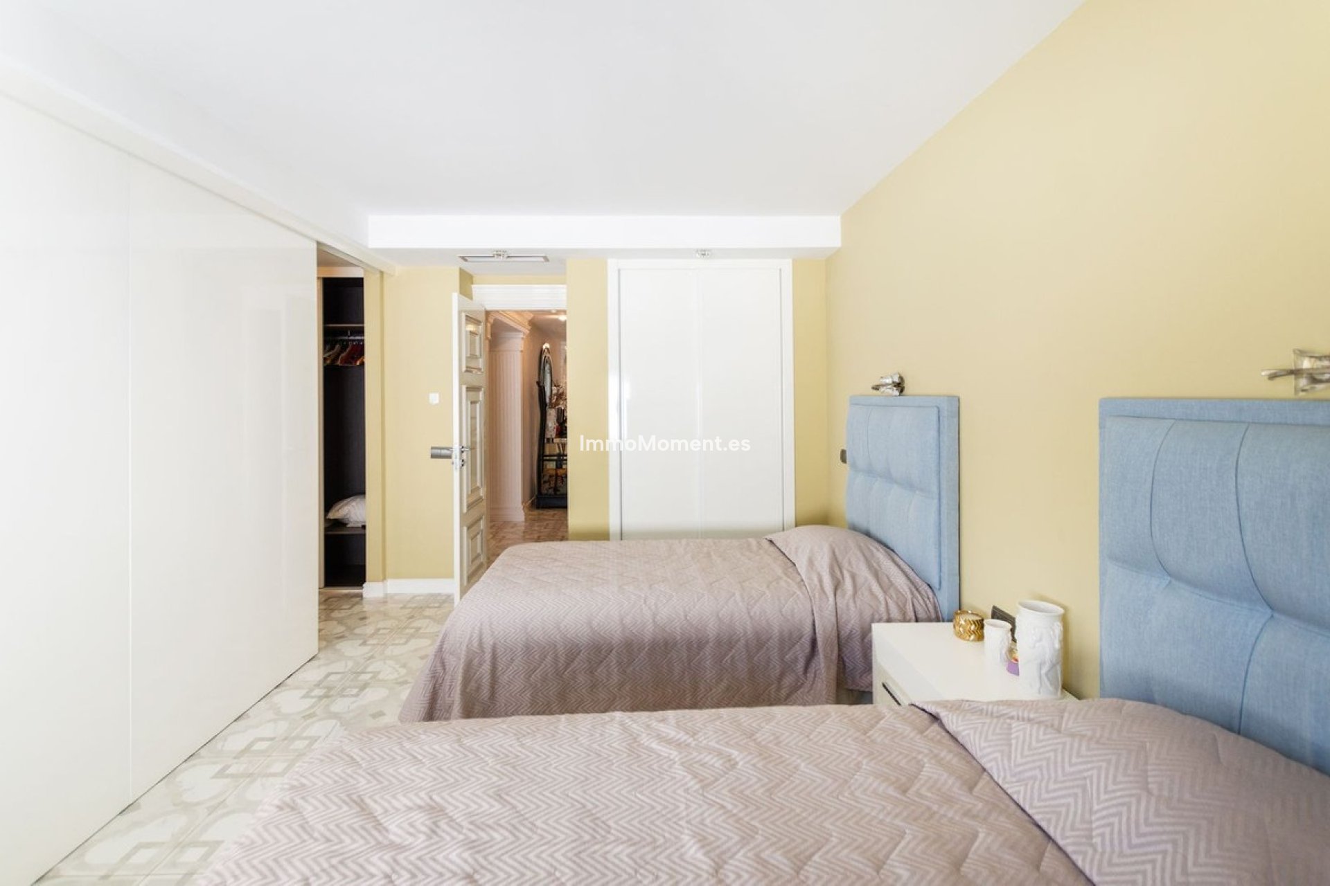 Resale - Villa - Marbella - Hacienda Las Chapas