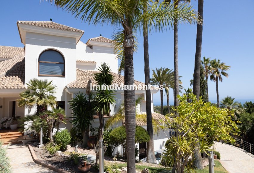 Resale - Villa - Marbella - Hacienda Las Chapas