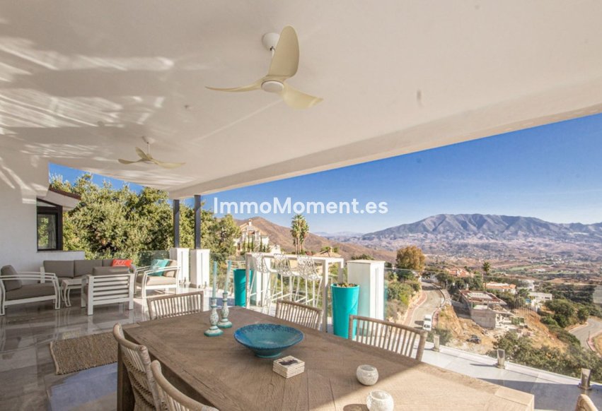 Resale - Villa - Marbella - La Mairena