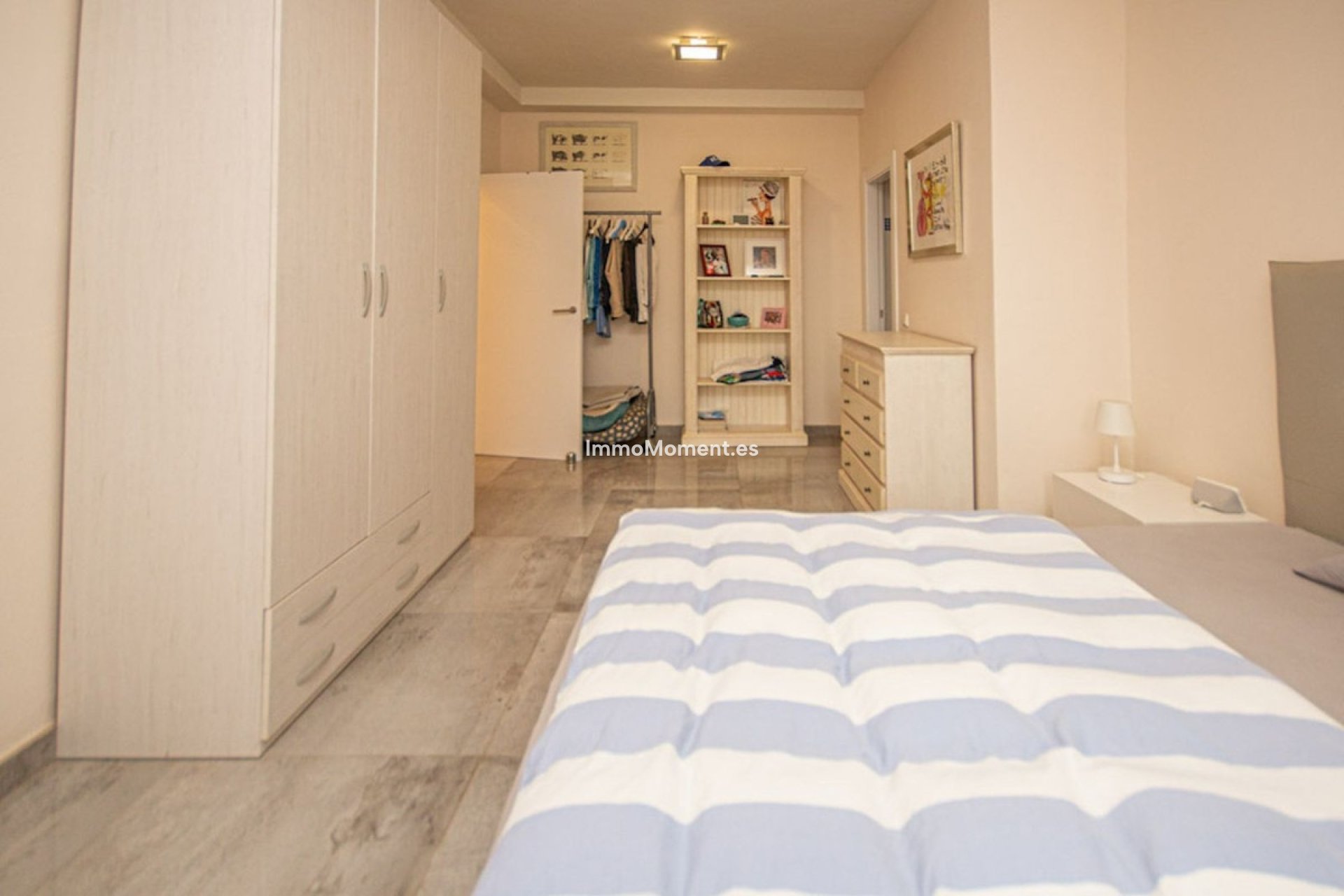 Resale - Villa - Marbella - La Mairena