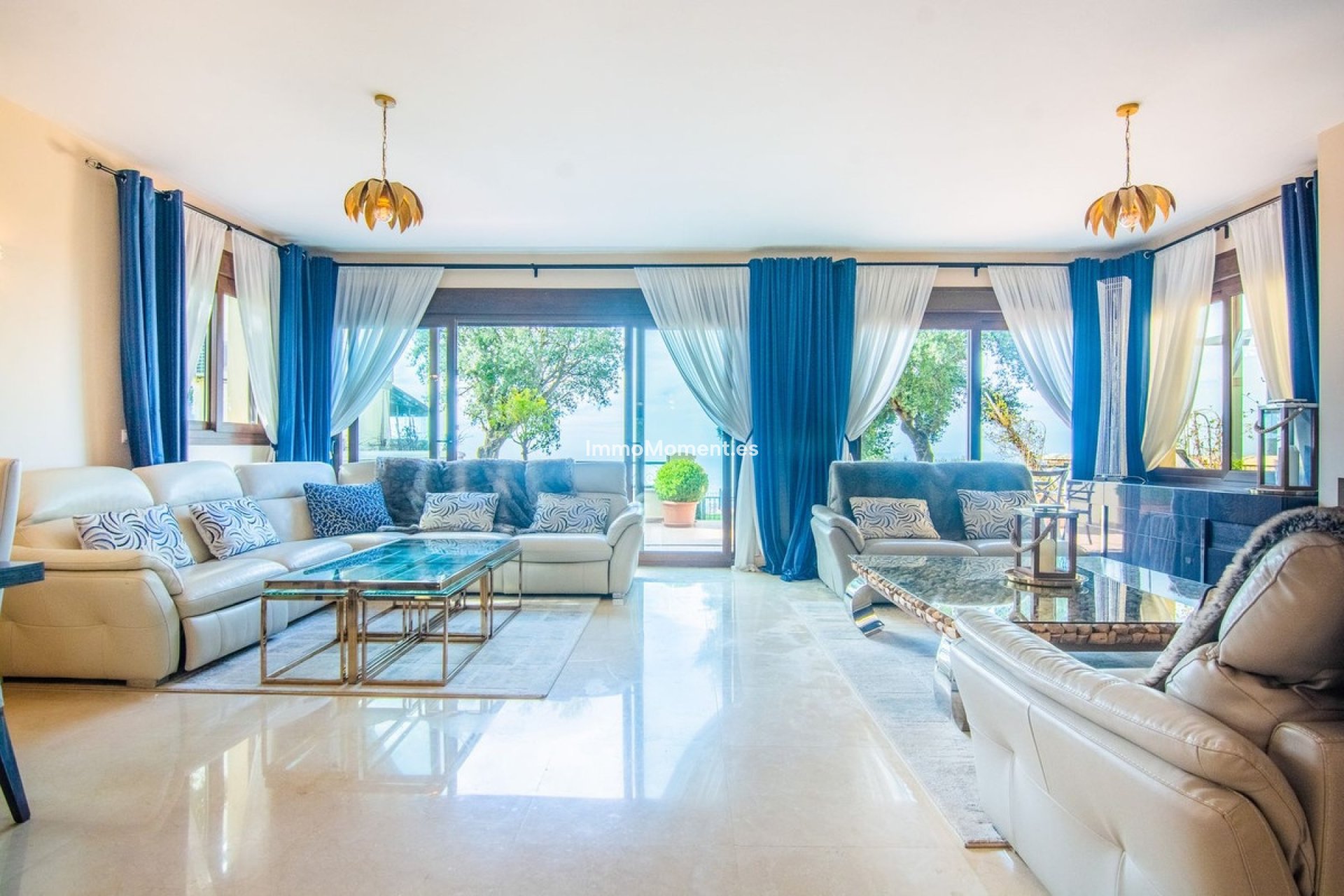 Resale - Villa - Marbella - La Mairena