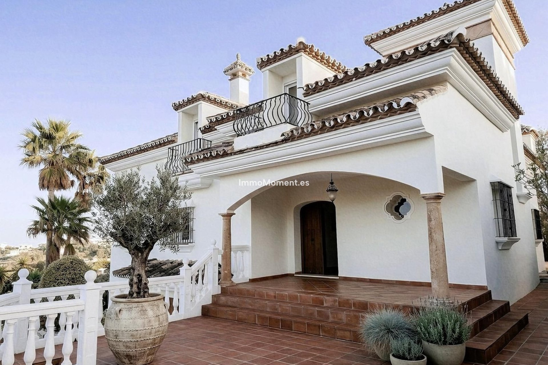 Resale - Villa - Marbella - La Mairena