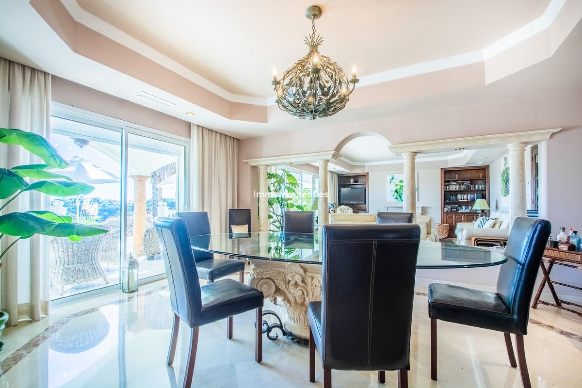 Resale - Villa - Marbella - La Mairena