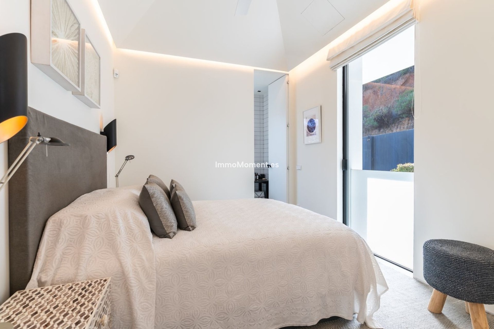 Resale - Villa - Marbella - La Mairena