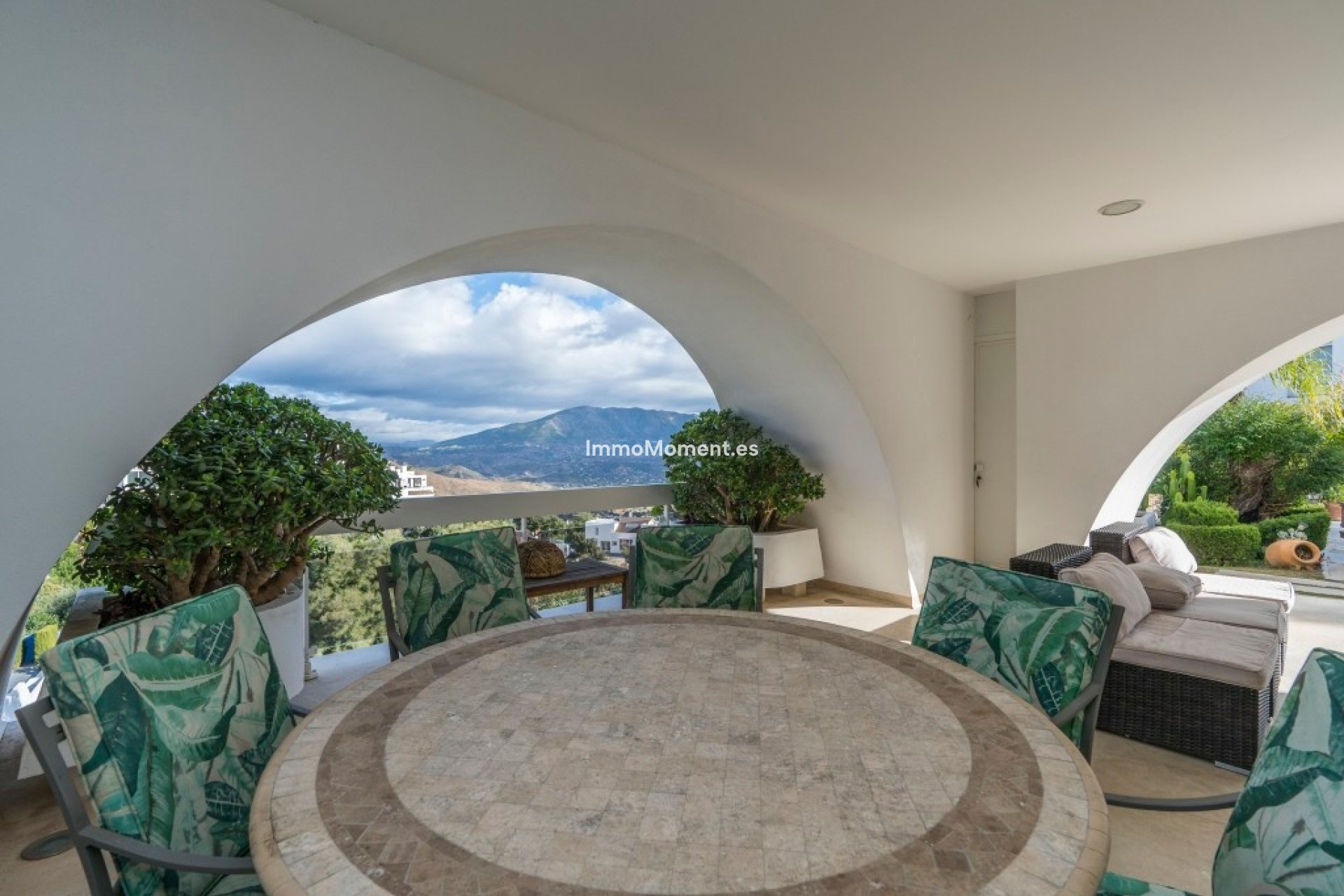 Resale - Villa - Marbella - La Mairena