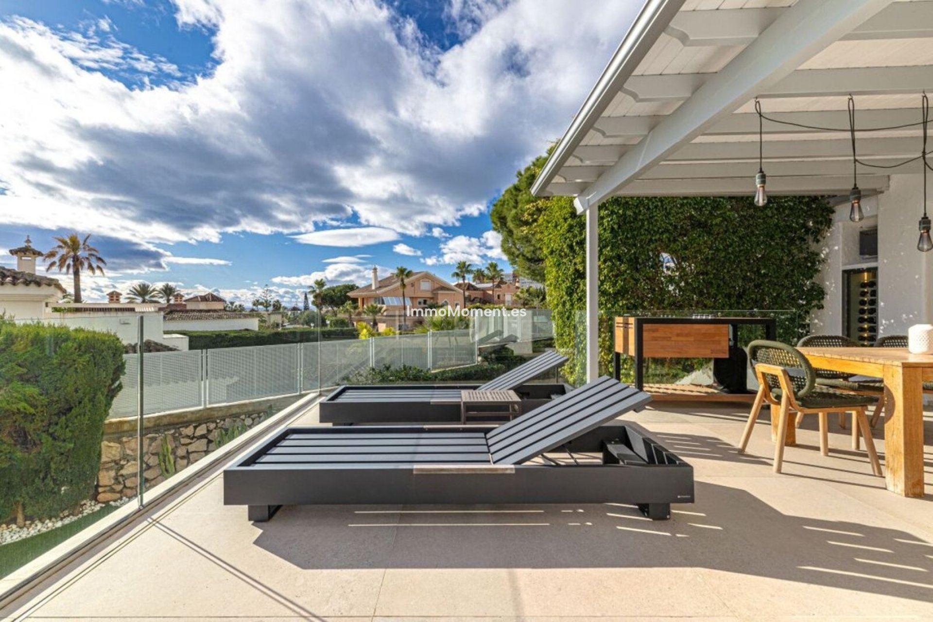 Resale - Villa - Marbella - Las Chapas