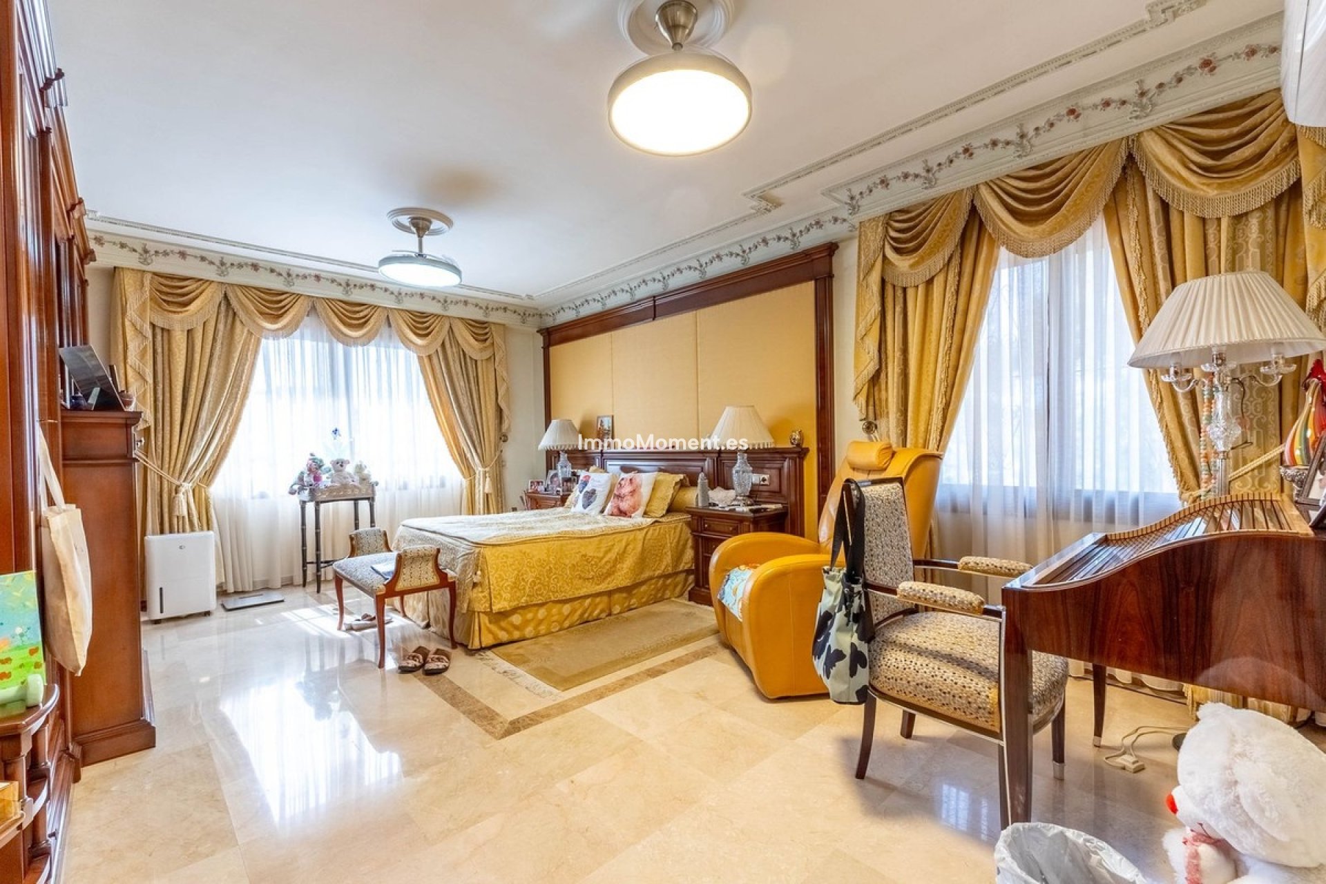 Resale - Villa - Marbella - Los Monteros