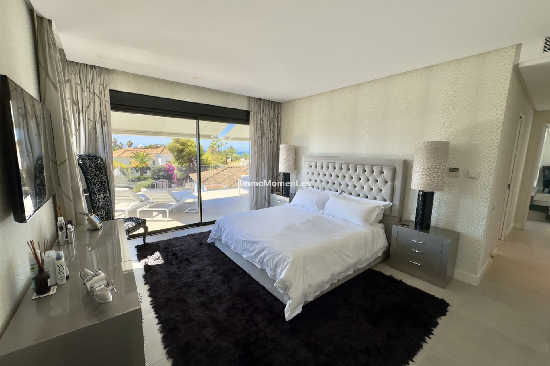 Resale - Villa - Marbella - Los Monteros
