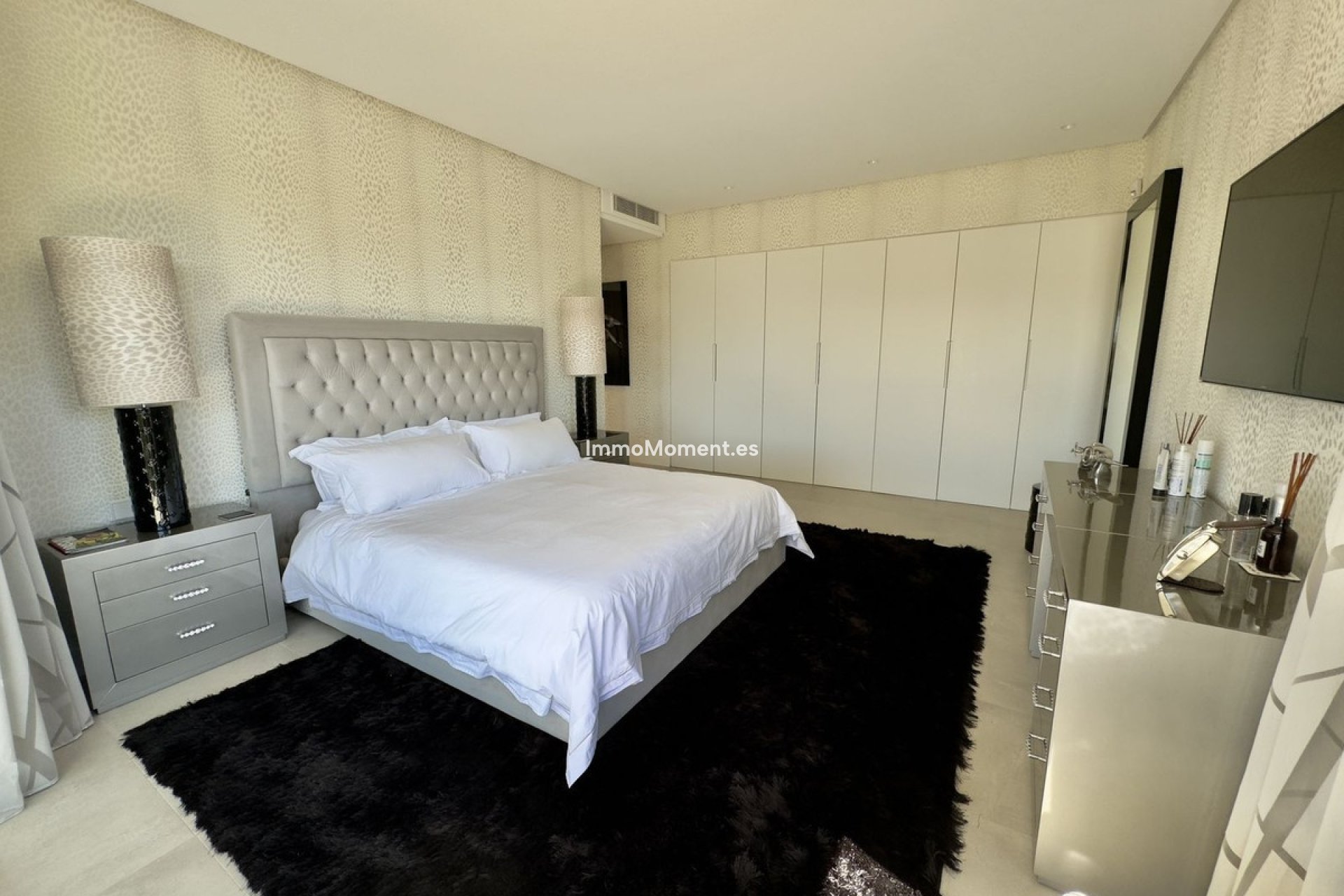 Resale - Villa - Marbella - Los Monteros