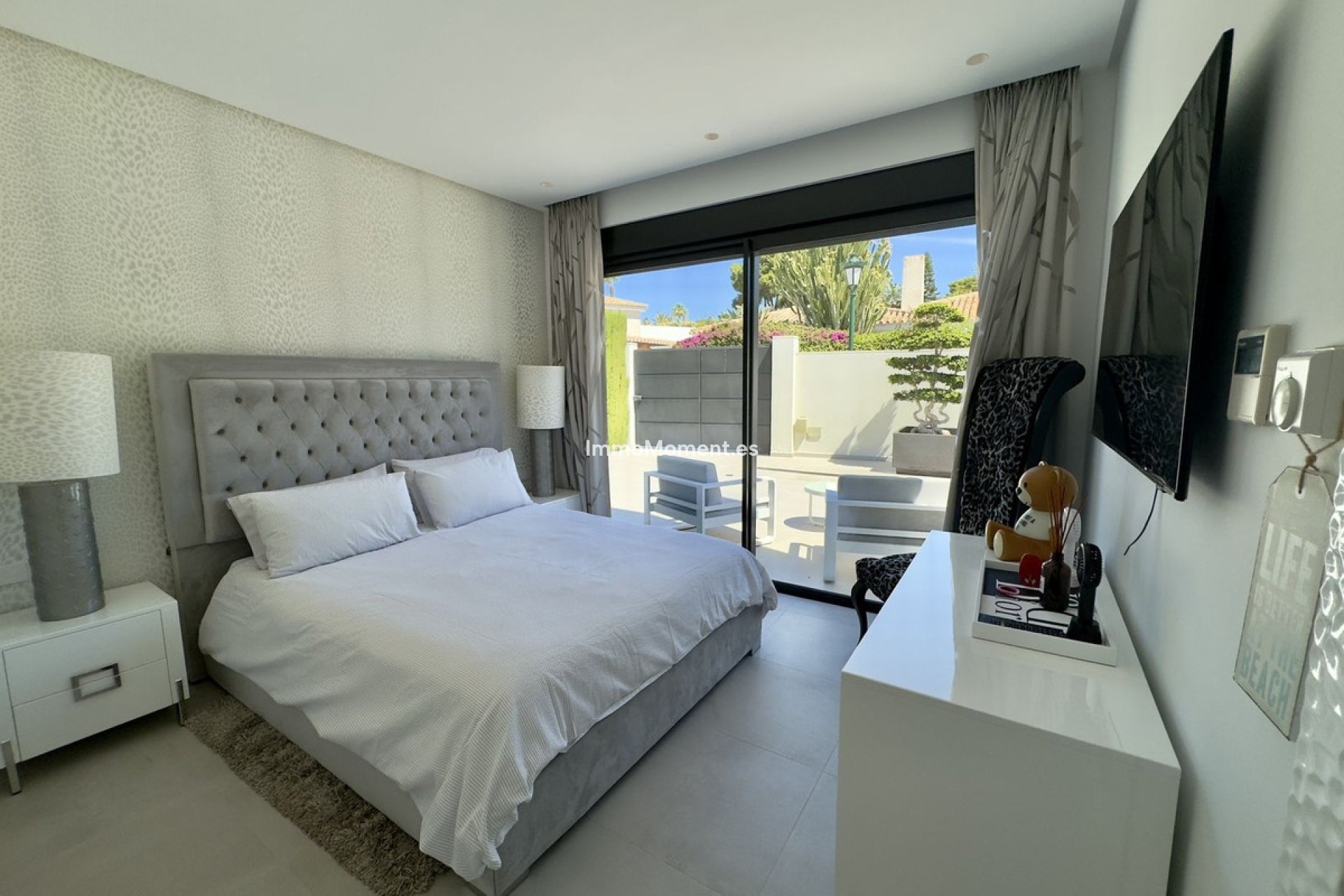 Resale - Villa - Marbella - Los Monteros