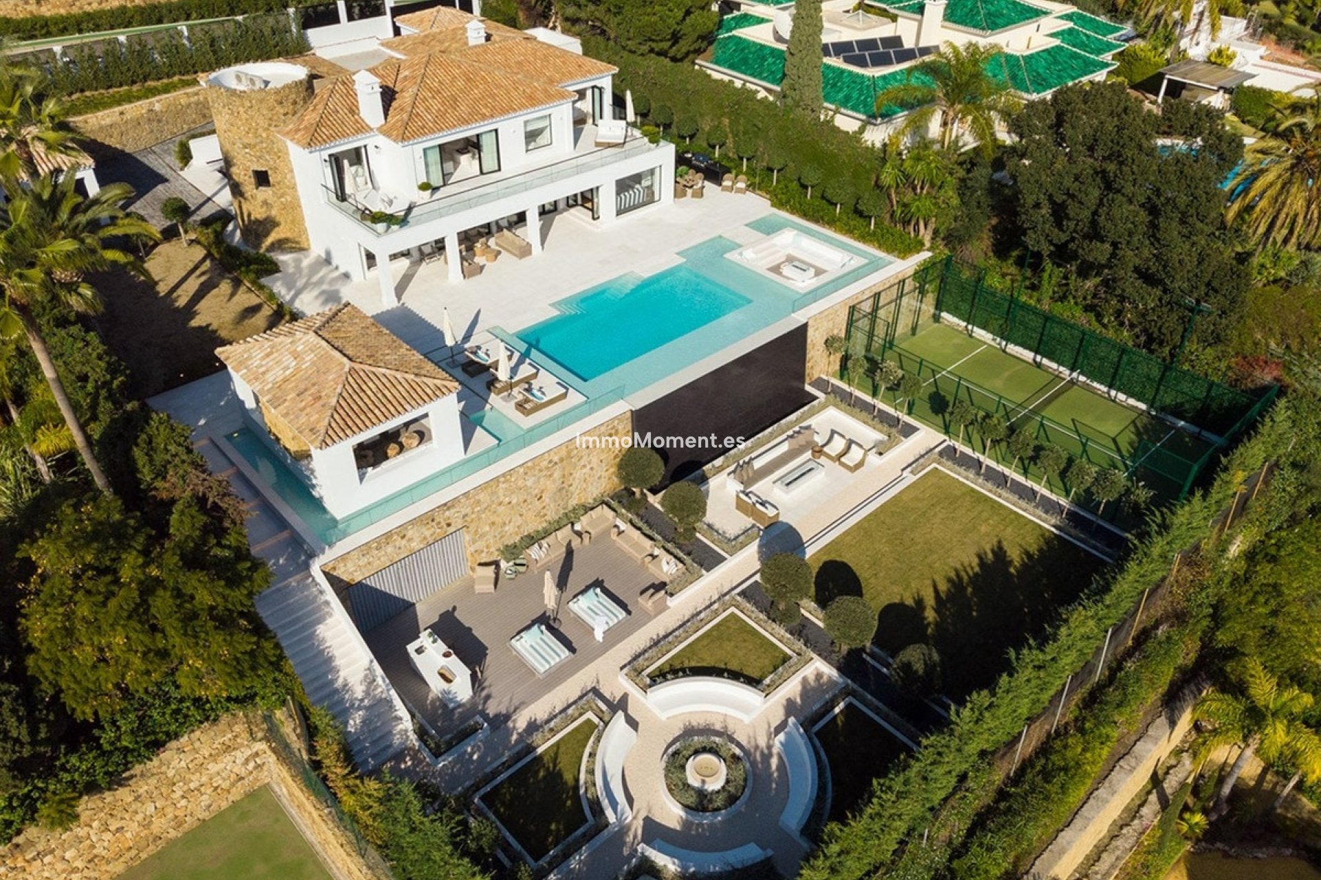 Resale - Villa - Marbella - Marbella Centro