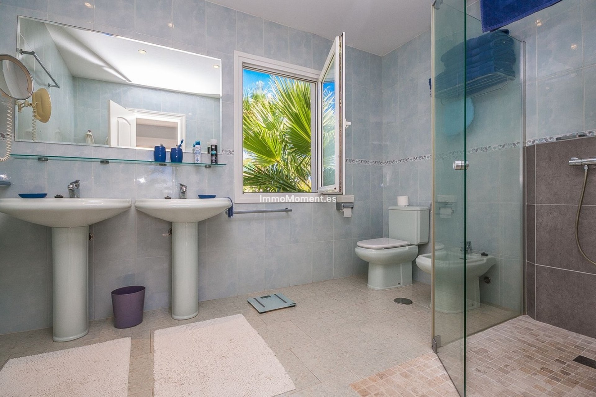 Resale - Villa - Marbella - Marbesa