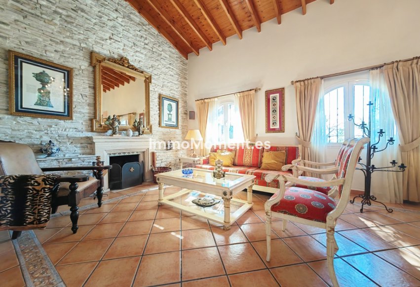 Resale - Villa - Marbella - Marbesa