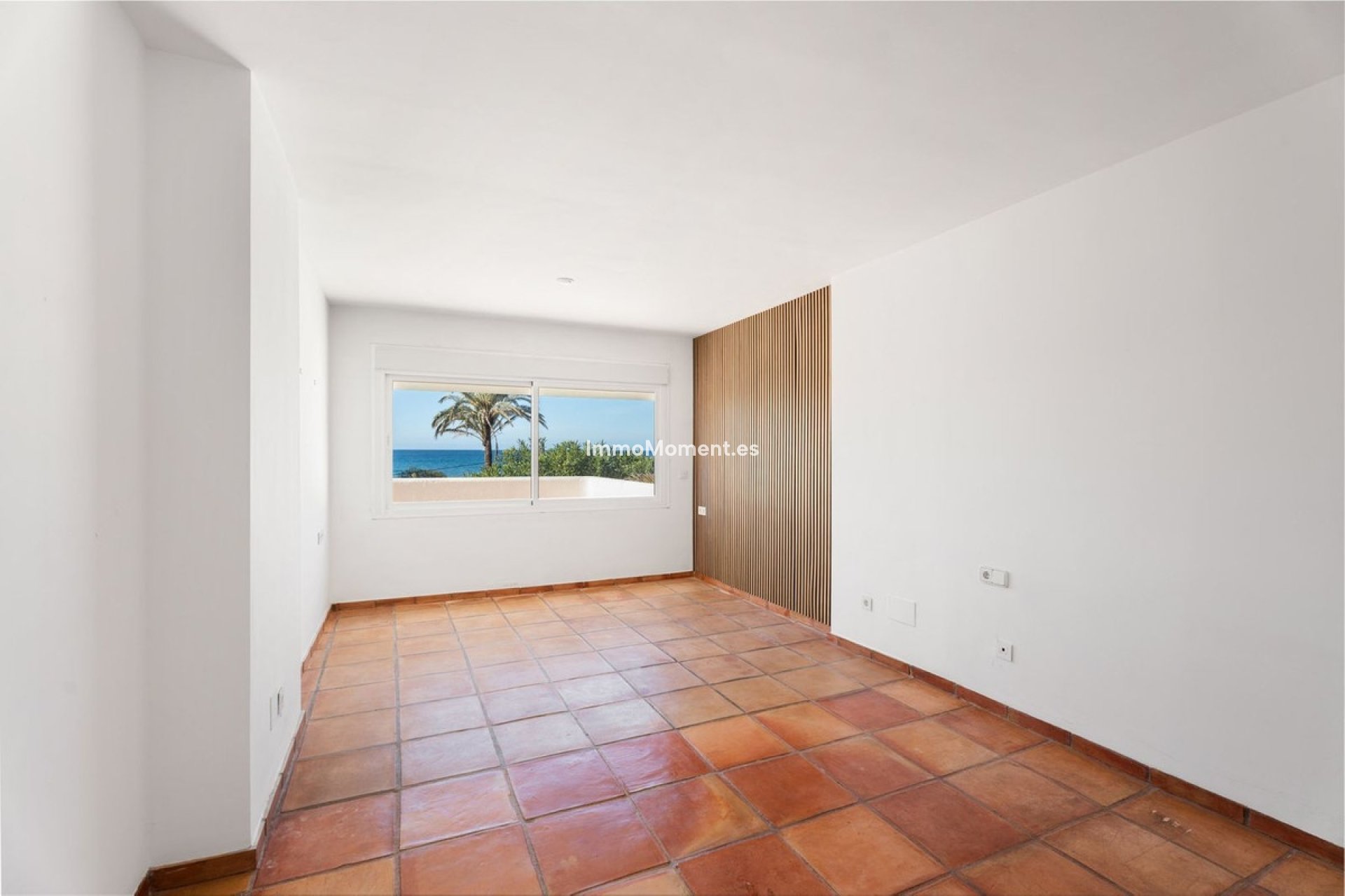 Resale - Villa - Marbella - Marbesa