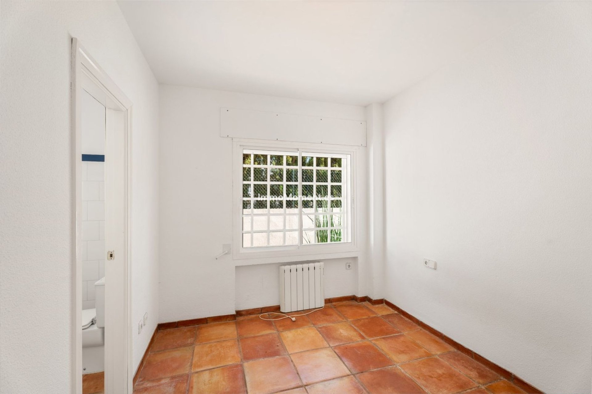 Resale - Villa - Marbella - Marbesa