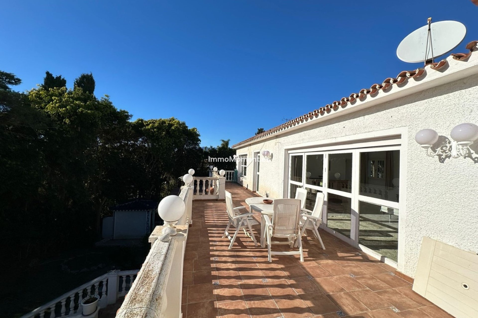 Resale - Villa - Marbella - Marbesa