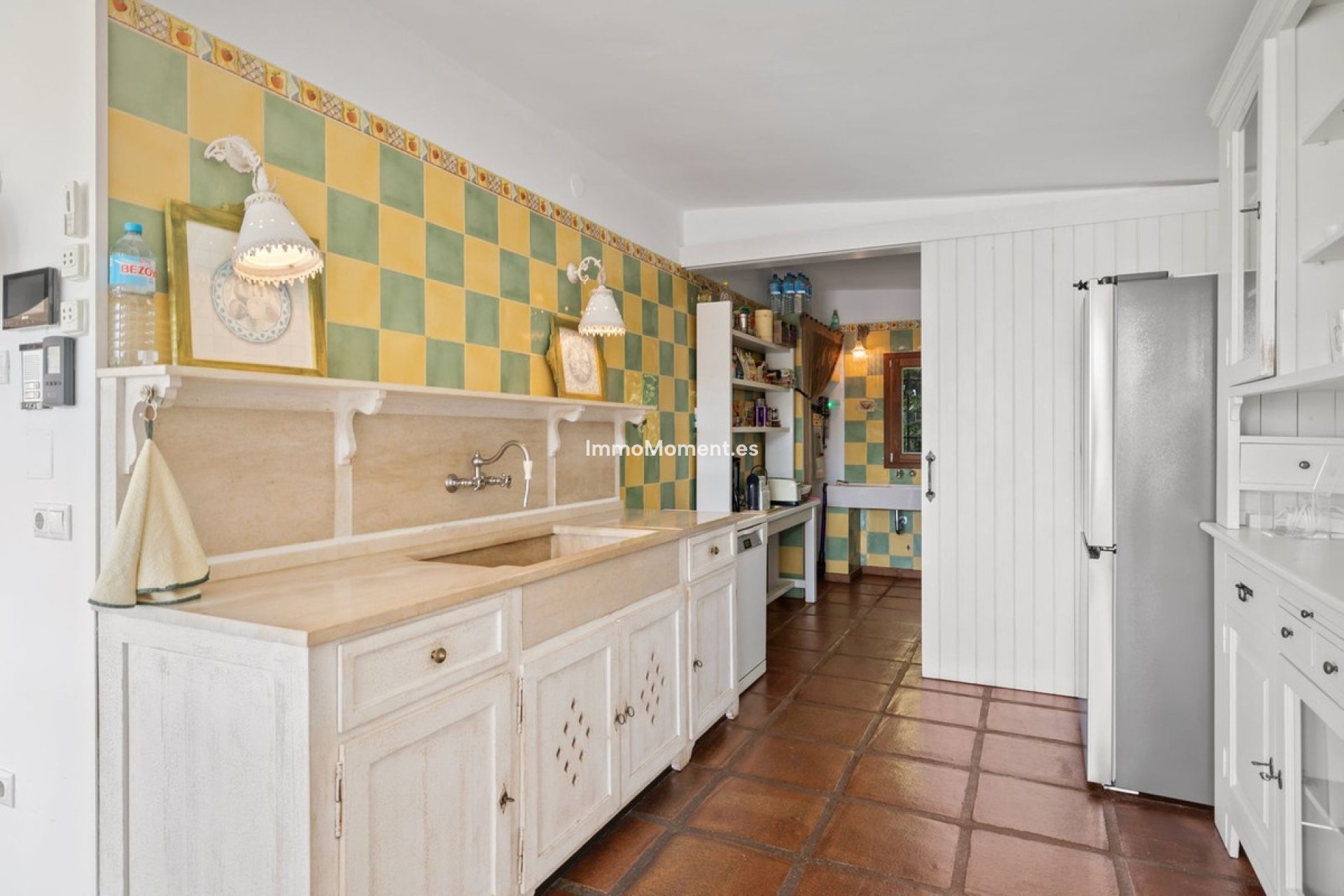 Resale - Villa - Marbella - Marbesa