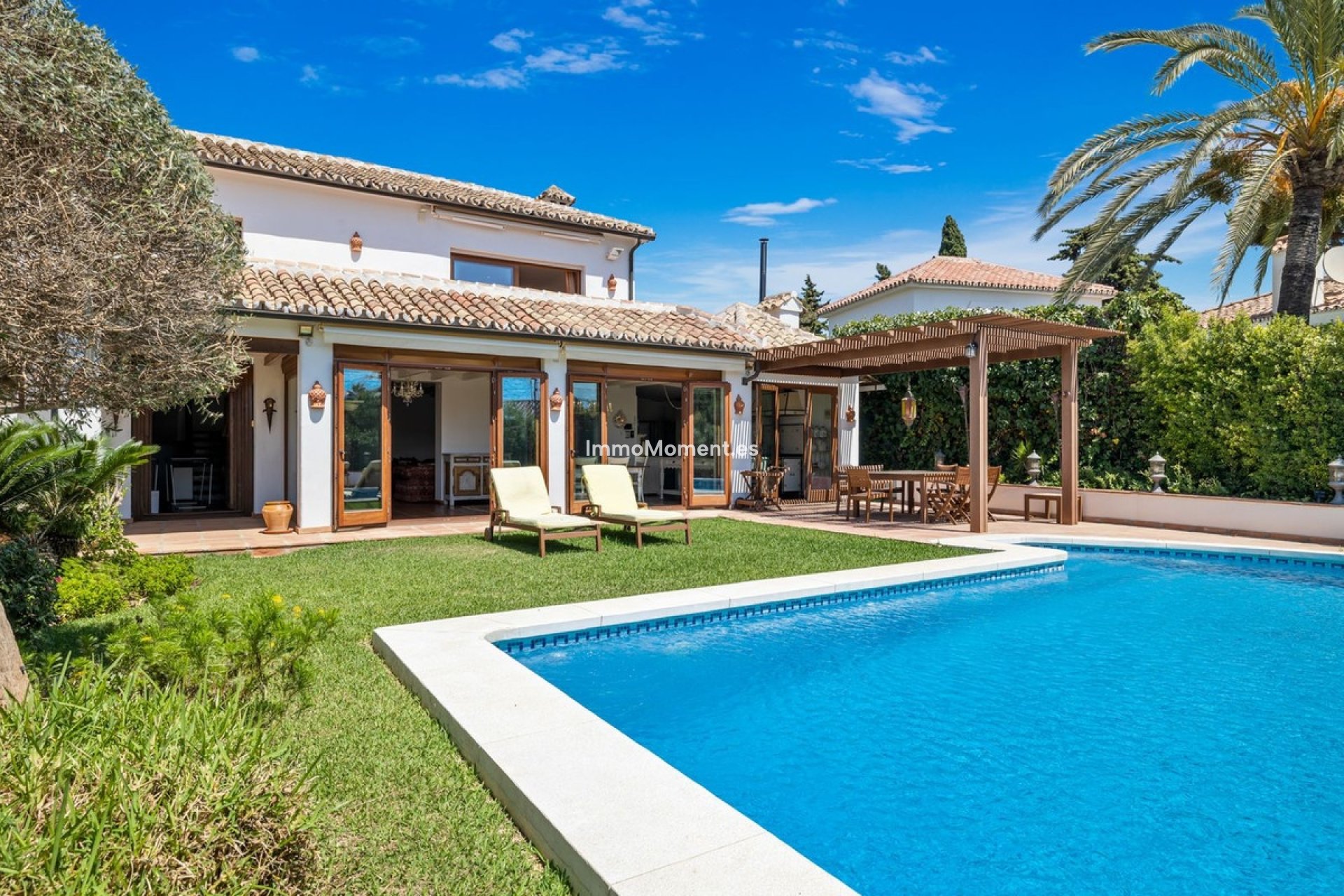 Resale - Villa - Marbella - Marbesa