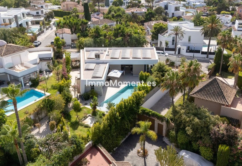 Resale - Villa - Marbella - Marbesa